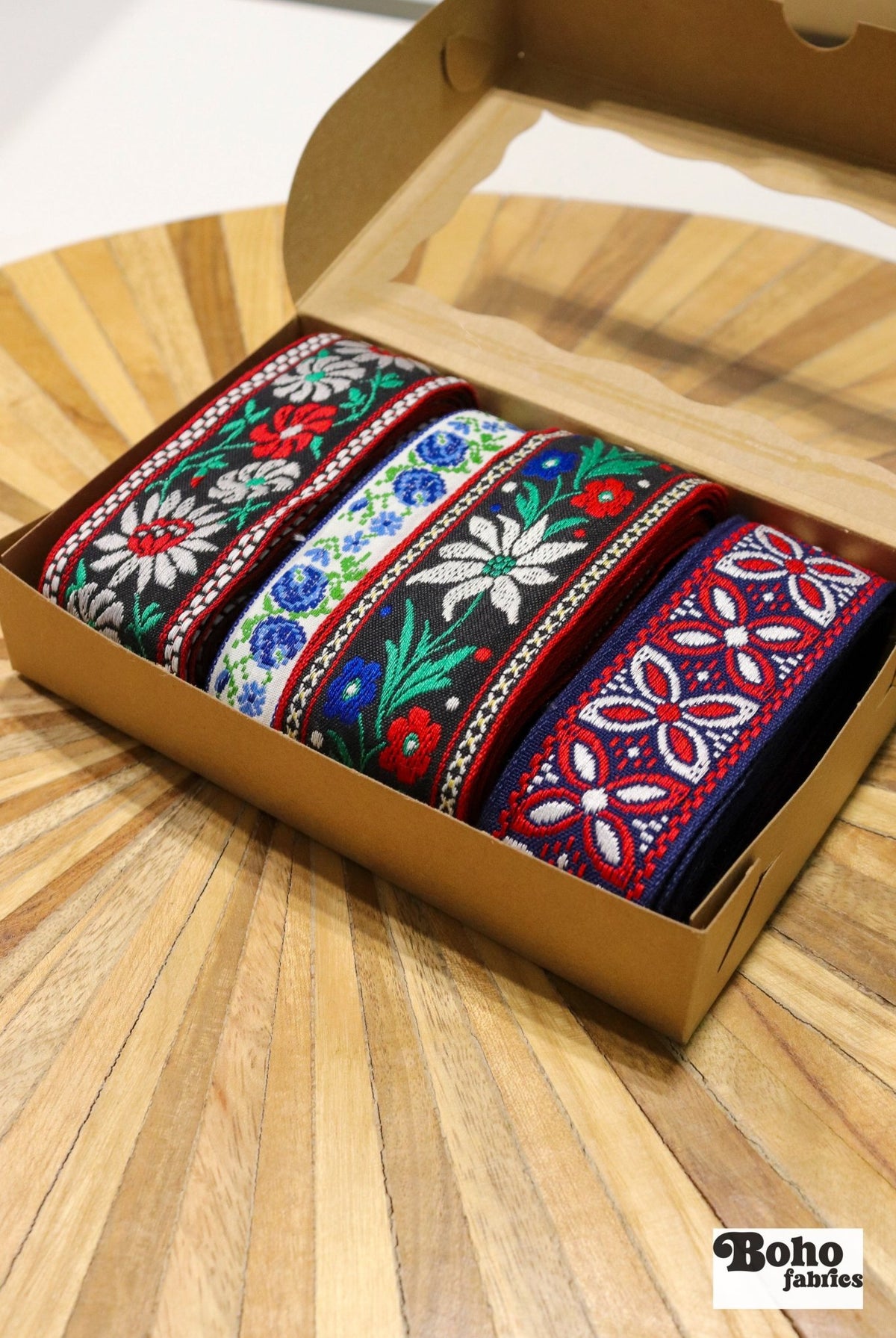 Alpine Winter, Vintage Trim/Ribbon Pack. 12 Yard Gift Set. - Boho Fabrics - Trims