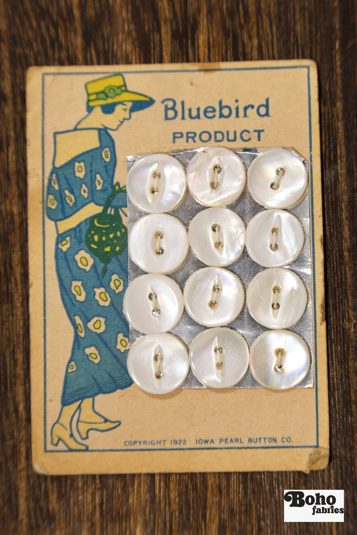 Bluebird Vintage Mother of Pearl Button Card, 1922 Iowa Pearl Button Co. — 12.5mm White Buttons, Illustrated Card - Boho Fabrics - Buttons & Snaps