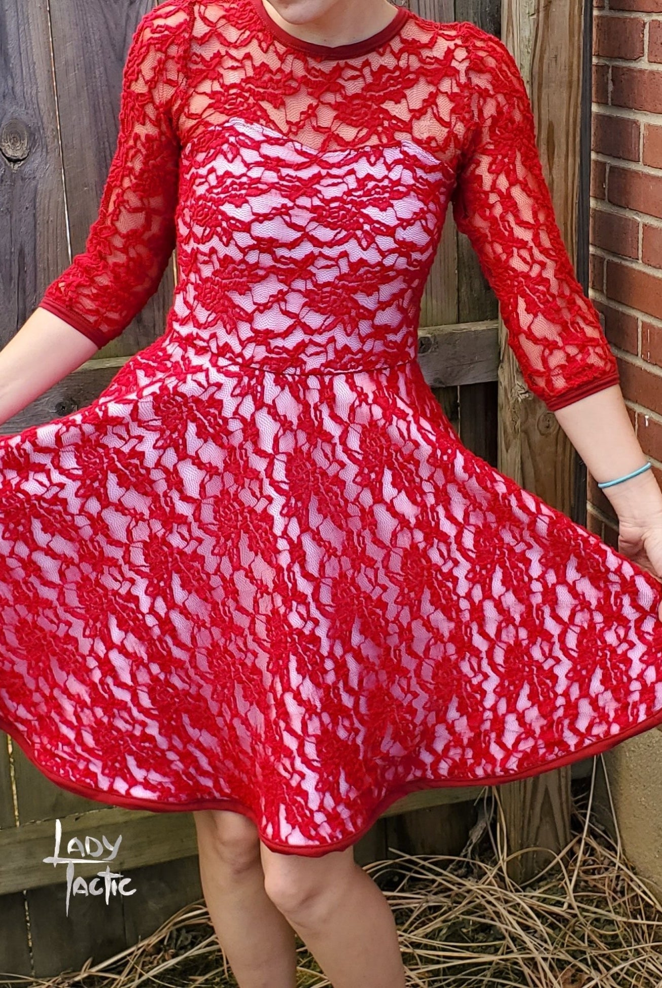 "Chain Flowers" in Flamingo. Stretch Lace. SL-109-PNK. - Boho Fabrics