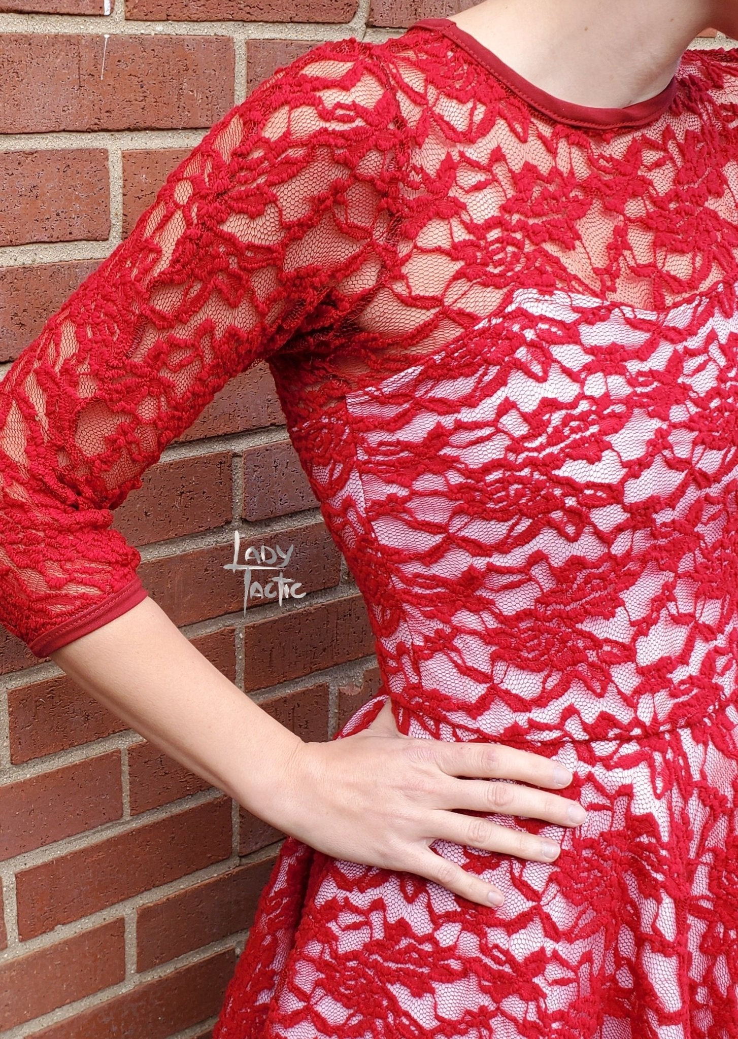 "Chain Flowers" in Flamingo. Stretch Lace. SL-109-PNK. - Boho Fabrics