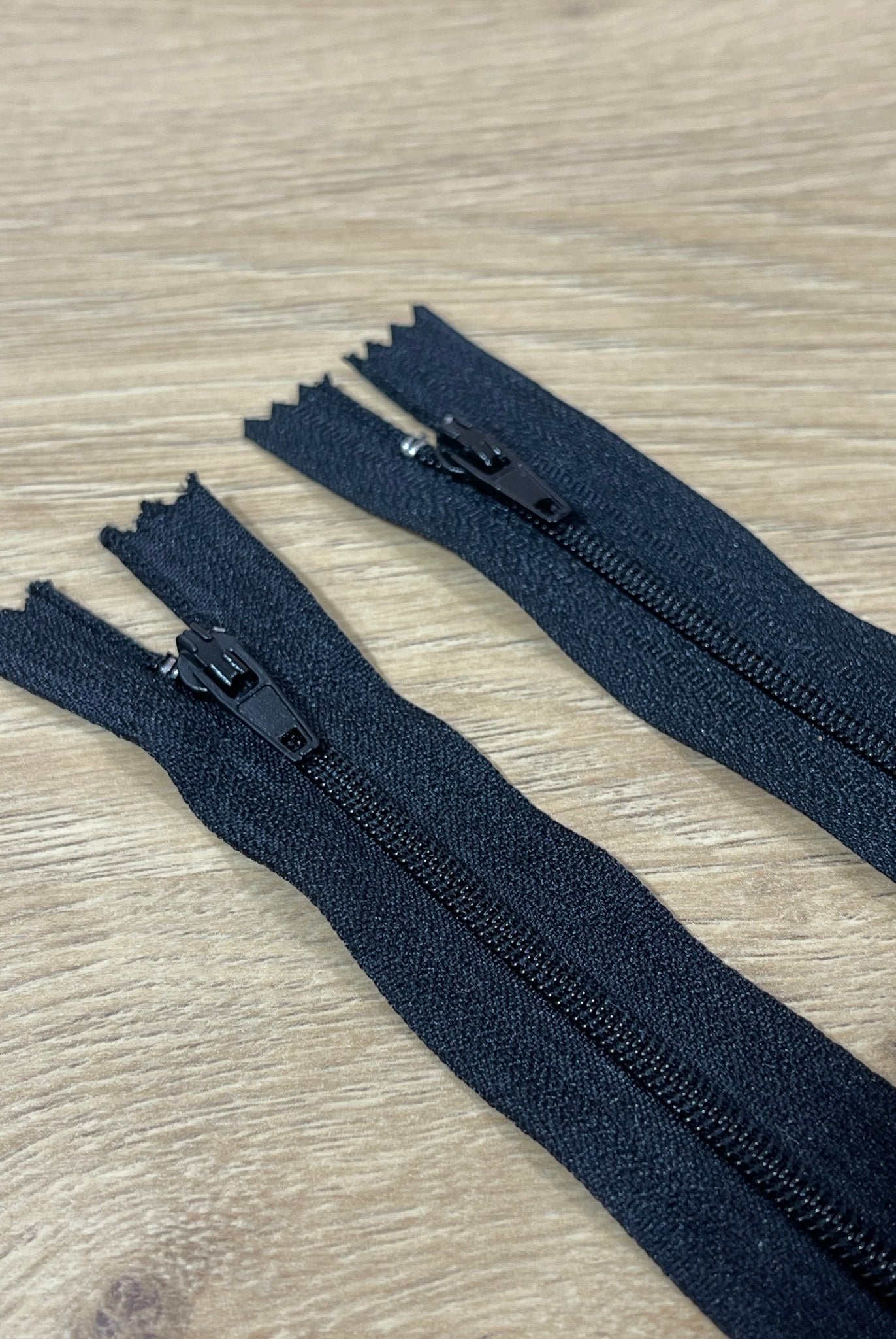 Essential Coil, 3 Black Nylon Zippers. Size 5", 6", 10", 25" (Deadstock) - Boho Fabrics - Zippers