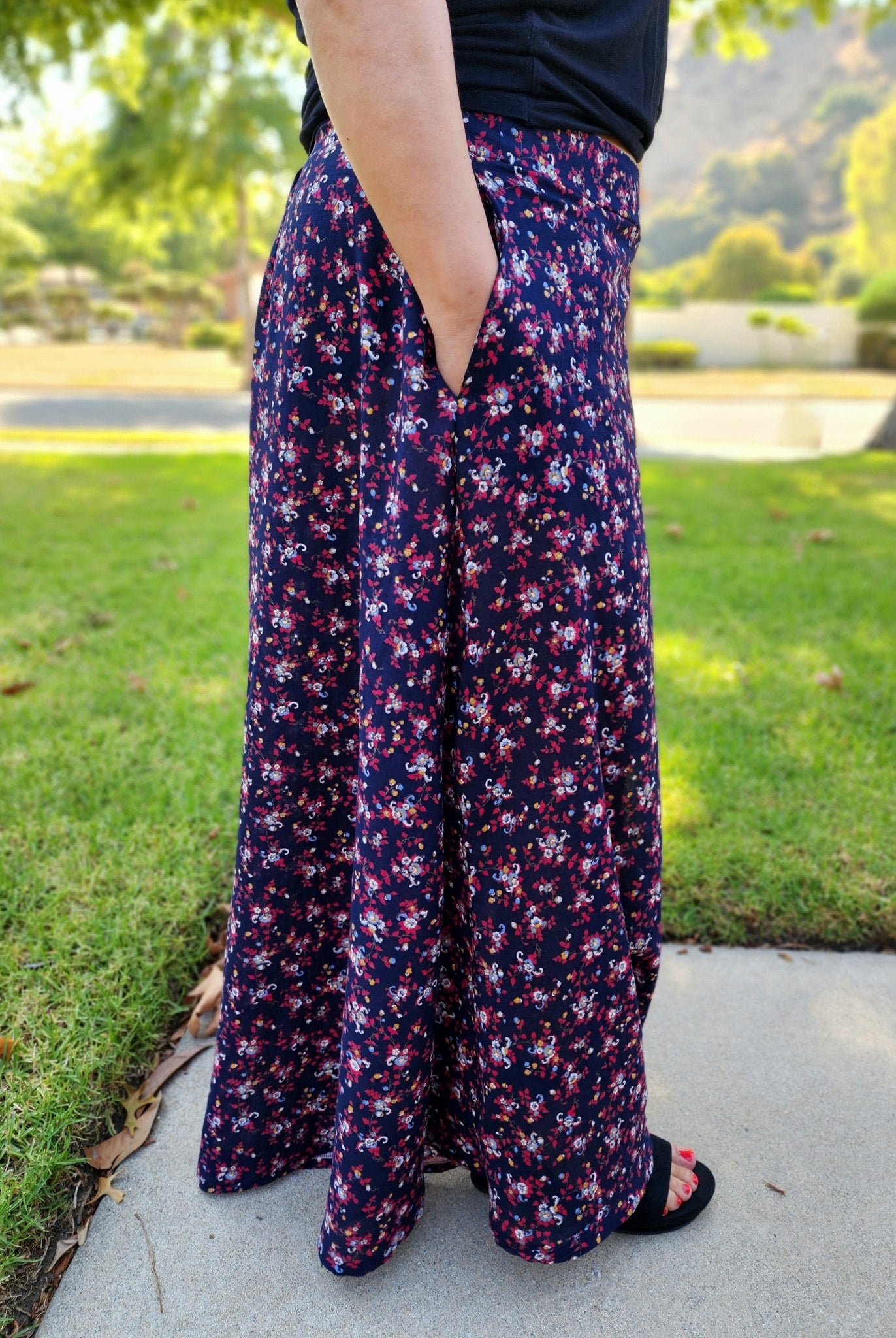 Evening Blooms on Navy Blue. Cotton Woven Fabric WVP - 239 - Boho Fabrics - Lawn/Poplin, Woven