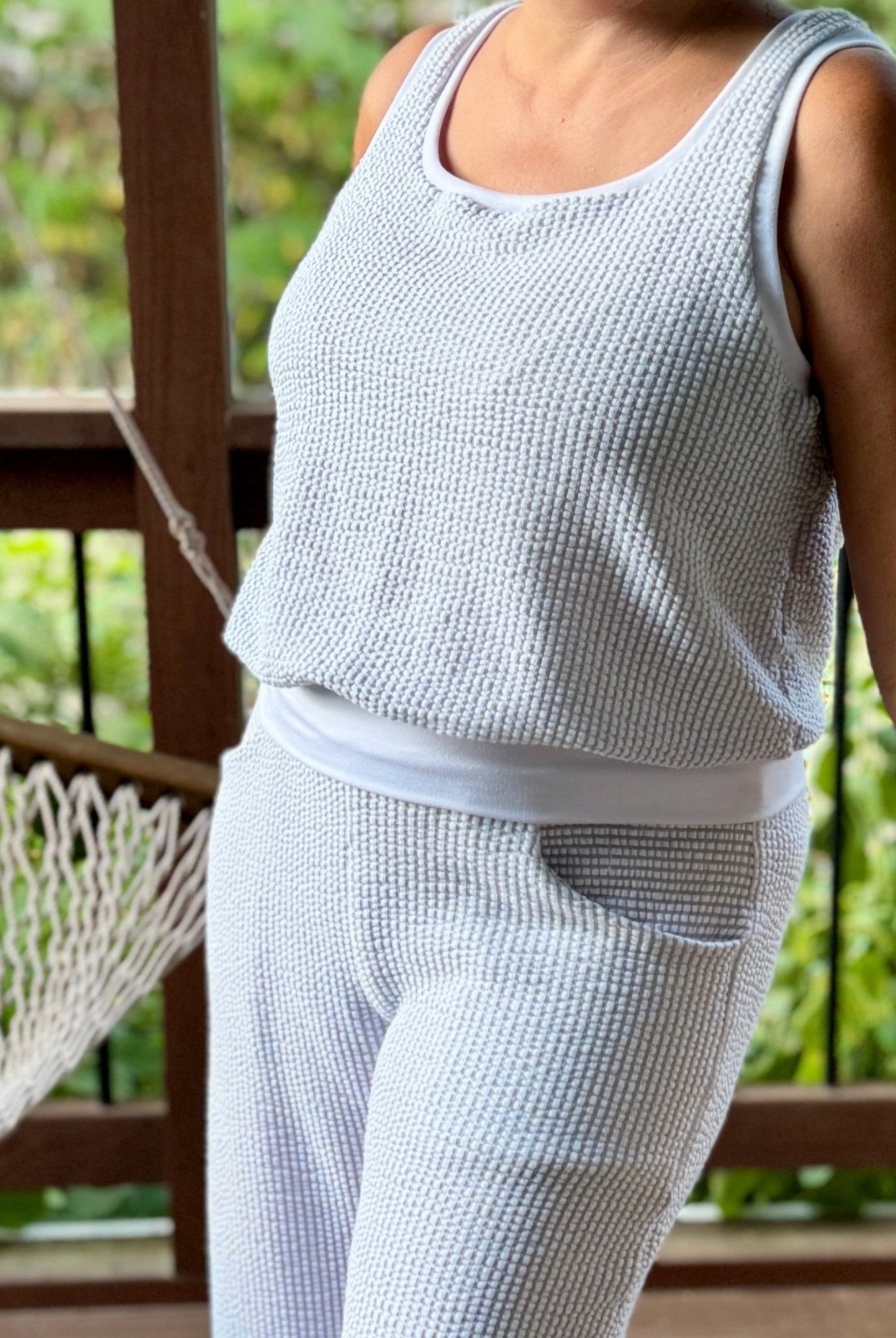 Gray Seersucker, Knit Fabric - Boho Fabrics - Novelty Knit