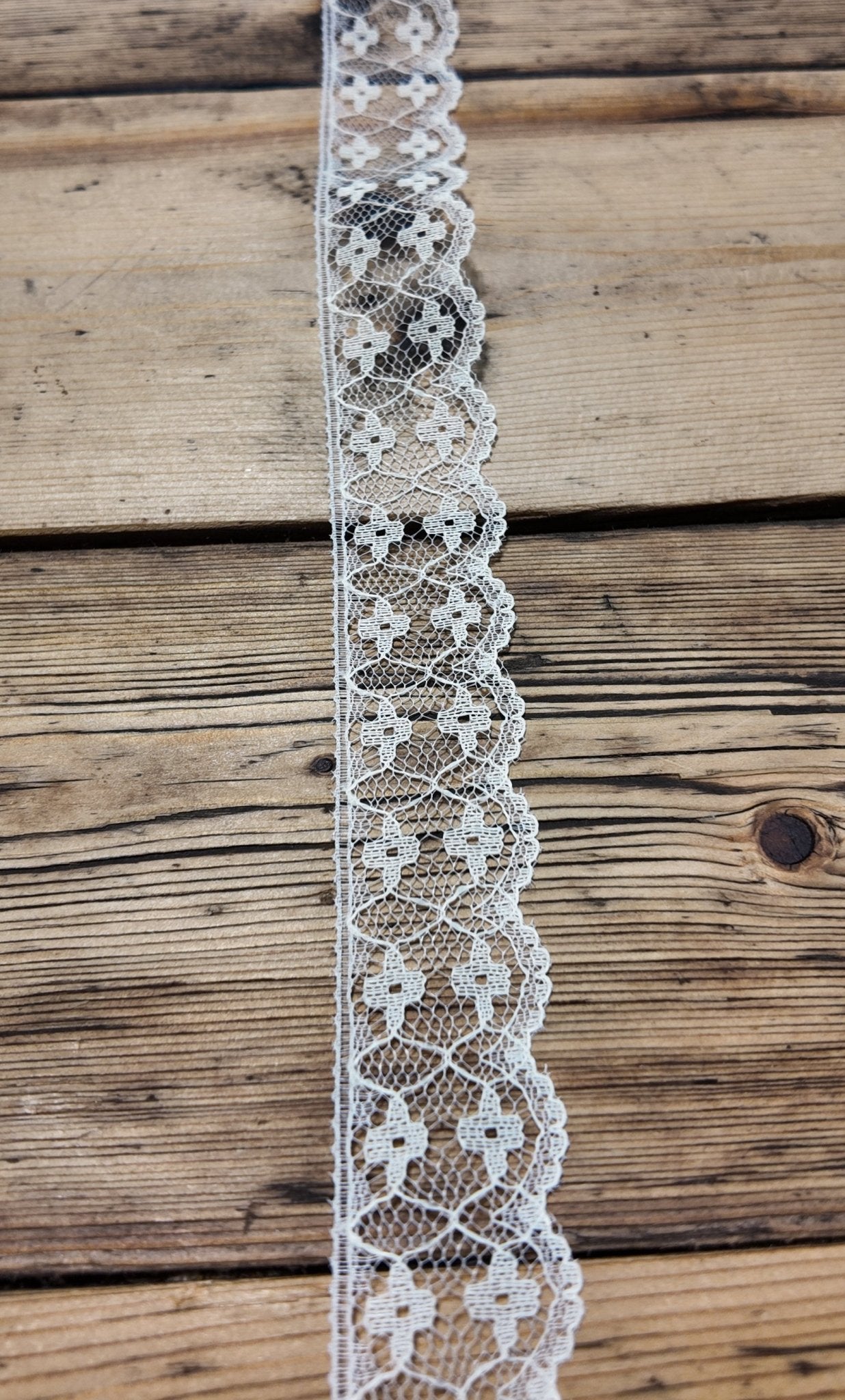 Heirloom Light Beige Vintage Lace Trim, 1.25” Sold by the Yard (Trim - 095) - Boho Fabrics - Trims