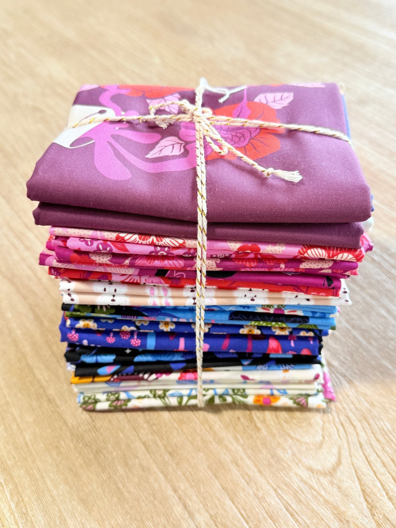 Hello Alice, Fat Quarter Bundle – Sarah Watts for Ruby Star Society – 28 FQs + Panel - Boho Fabrics - Quilting Cotton, Woven