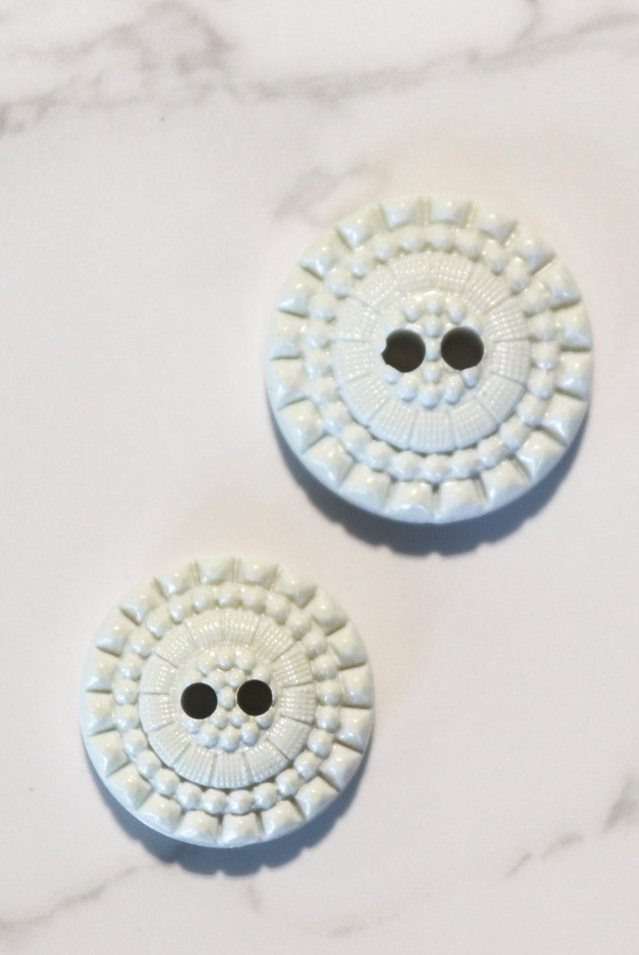 Ivory Letty Vintage Floral Two Hole Button. Available in 15mm, 18mm, 20mm, 25mm - Boho Fabrics - Buttons & Snaps