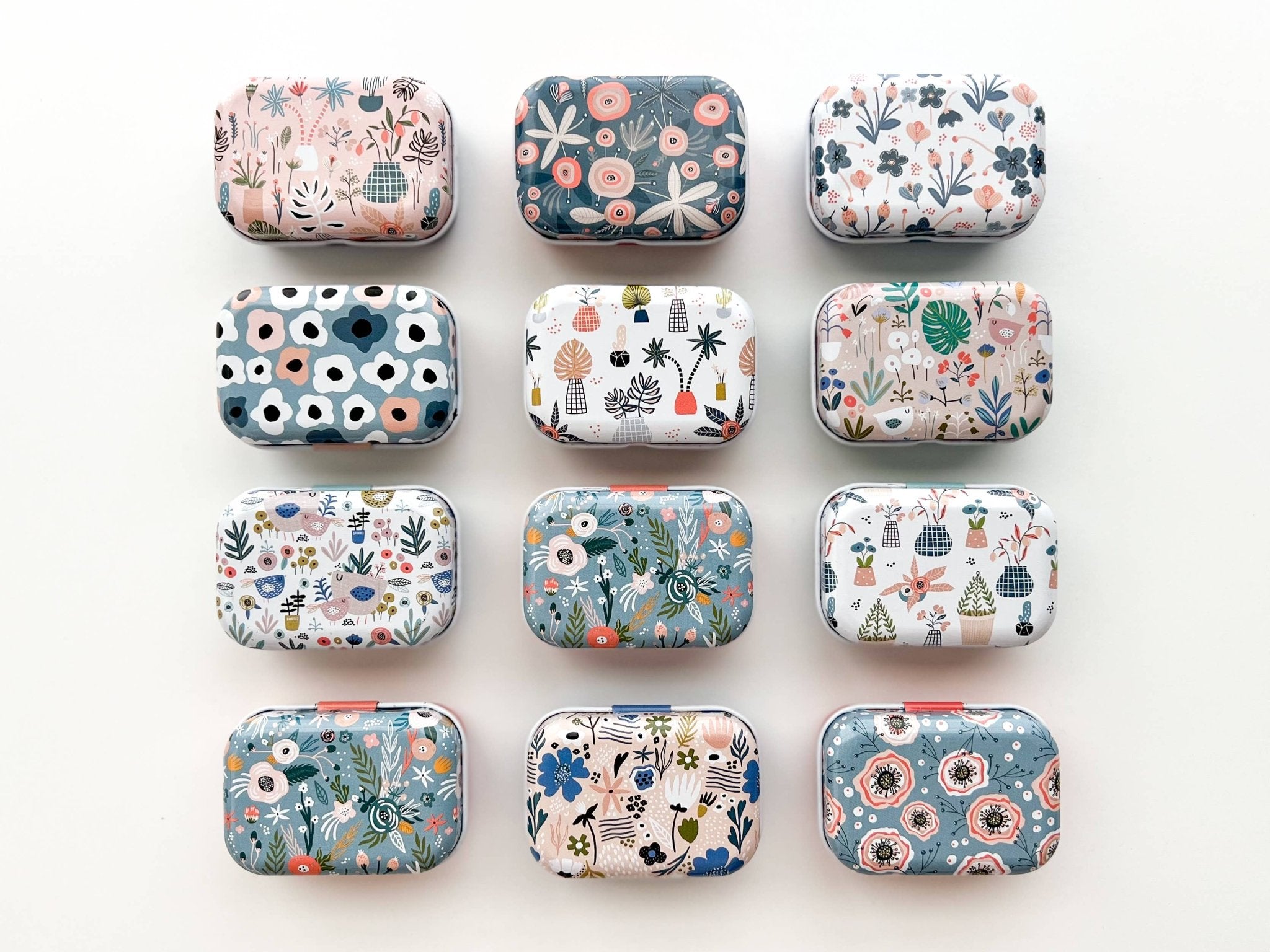 Magnetic Needle Tin, floral needle case, needle keeper. - Boho Fabrics -