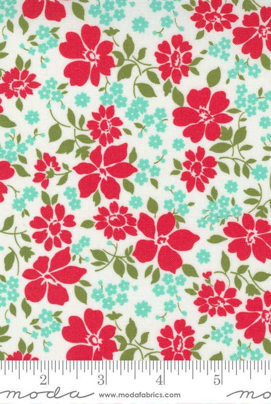Merry Little Christmas in Cream Multi by Moda - 100% Cotton Quilting Fabric - 55243 19 - Boho Fabrics - Quilting Cotton, Woven