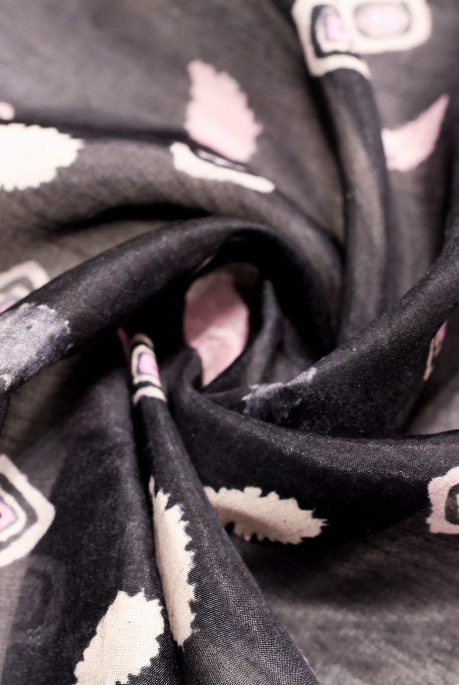 Pink & Black Concentric Diamonds Silk Fabric Pre - Cuts - Boho Fabrics - Woven Fabric