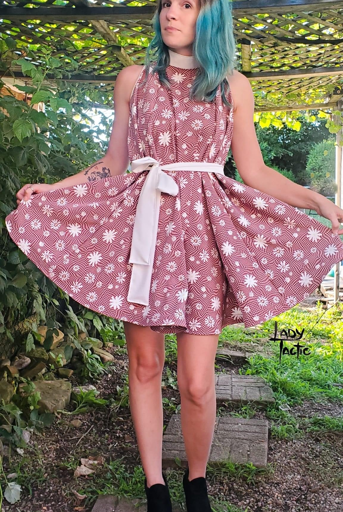 Psychedelic Pink, Woven Twill Print Fabric - Boho Fabrics