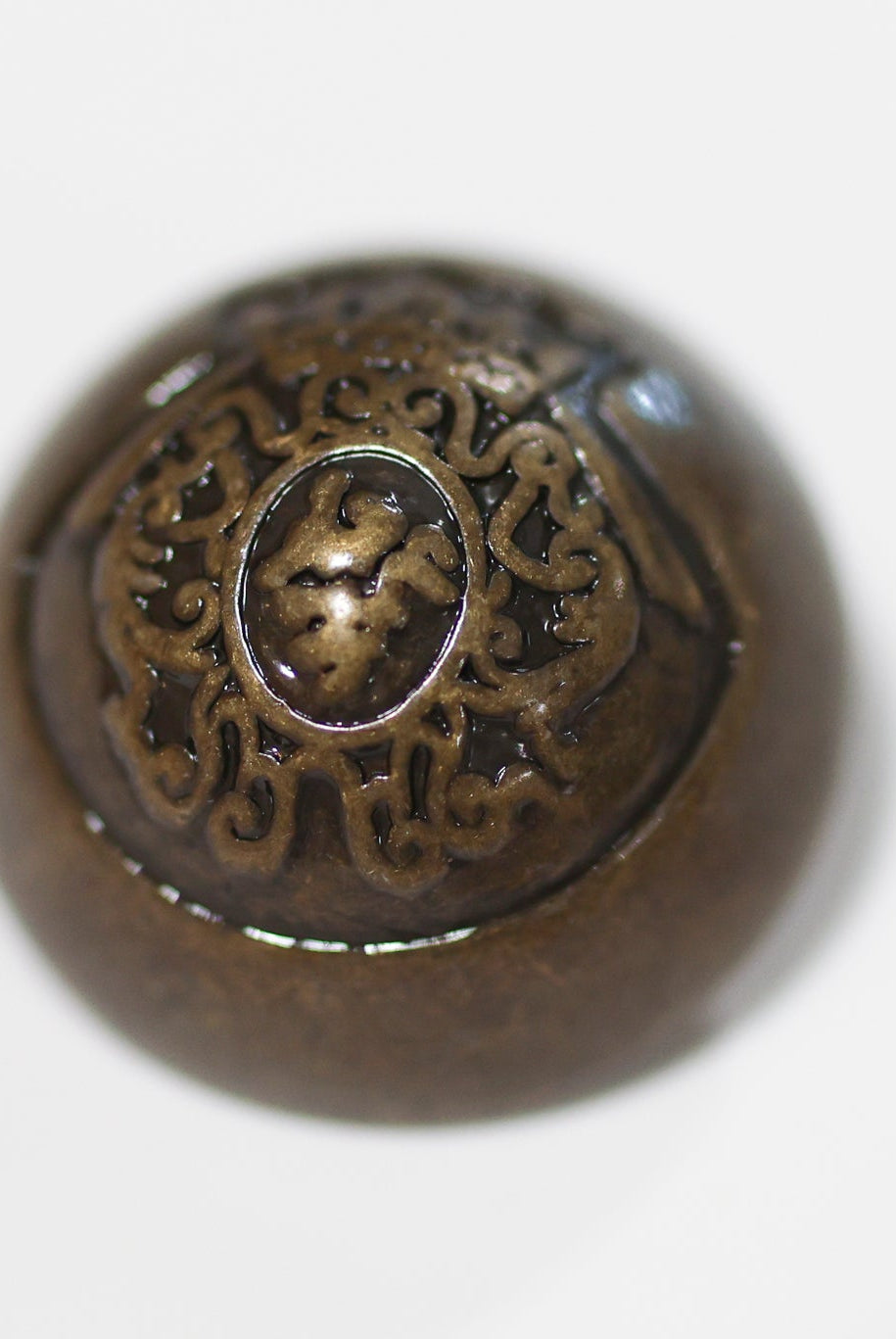 Royalty Crest Bronze Plastic, Dome Shank Button. Available in 11/16" (18mm, 28L) and 15/16", (24mm, 38L) - Boho Fabrics - Buttons & Snaps