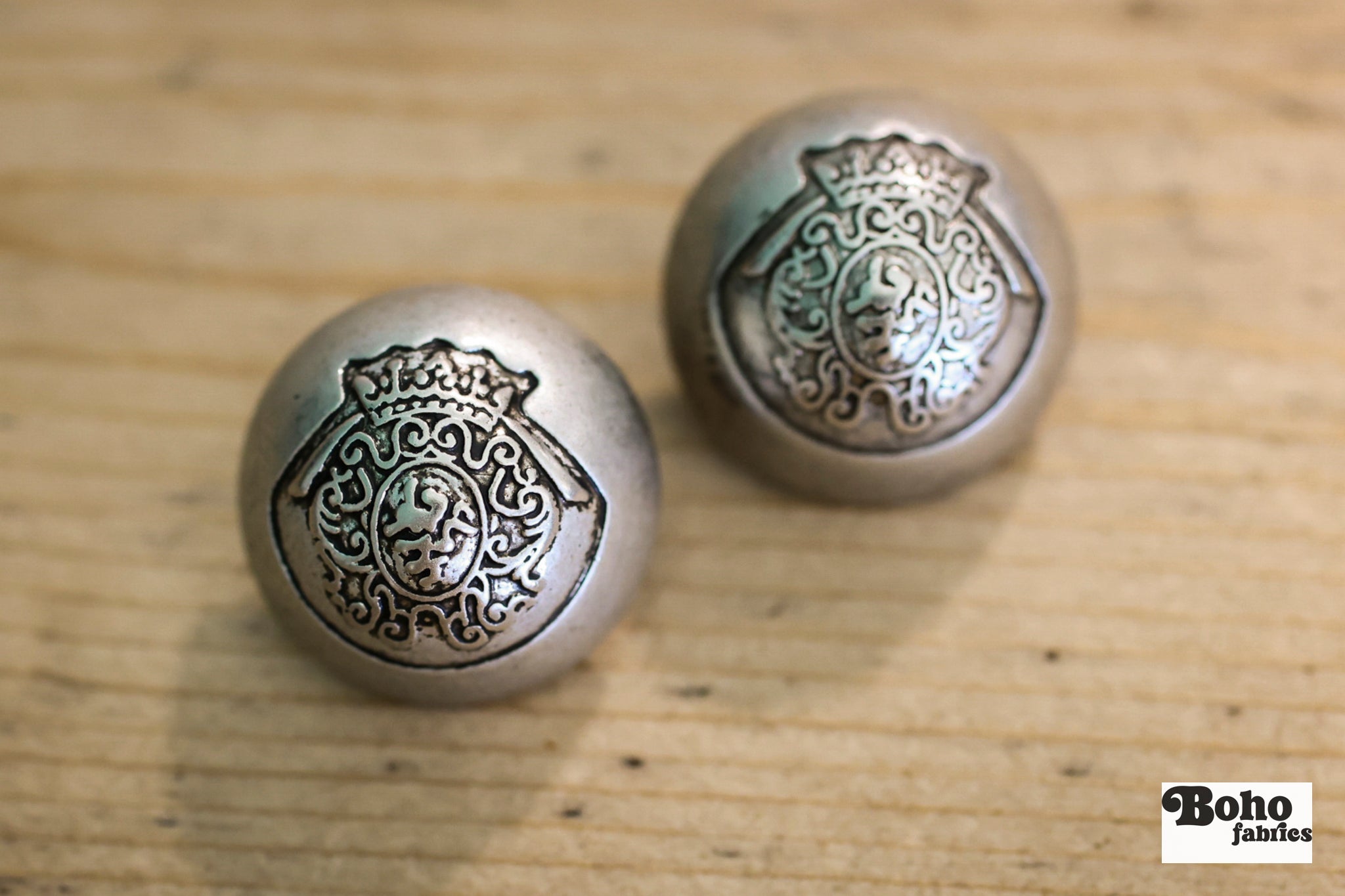 Royalty Crest Silver Plastic, Dome Shank Button. Available in 5/8" (15mm, 24L), 11/16", (18mm, 28L) and 7/8", (23mm, 36L) - Boho Fabrics - Buttons & Snaps
