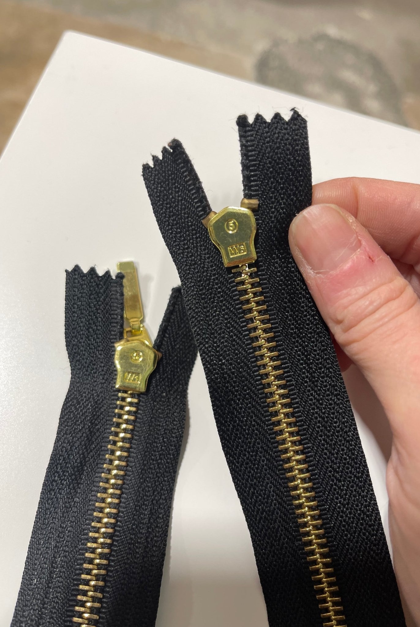Sculpted Bar Pull - Black , 5 Brass 2 - Way Separating Jacket Zippers. Size 30" - 33.5" (Deadstock) - Boho Fabrics - Zippers