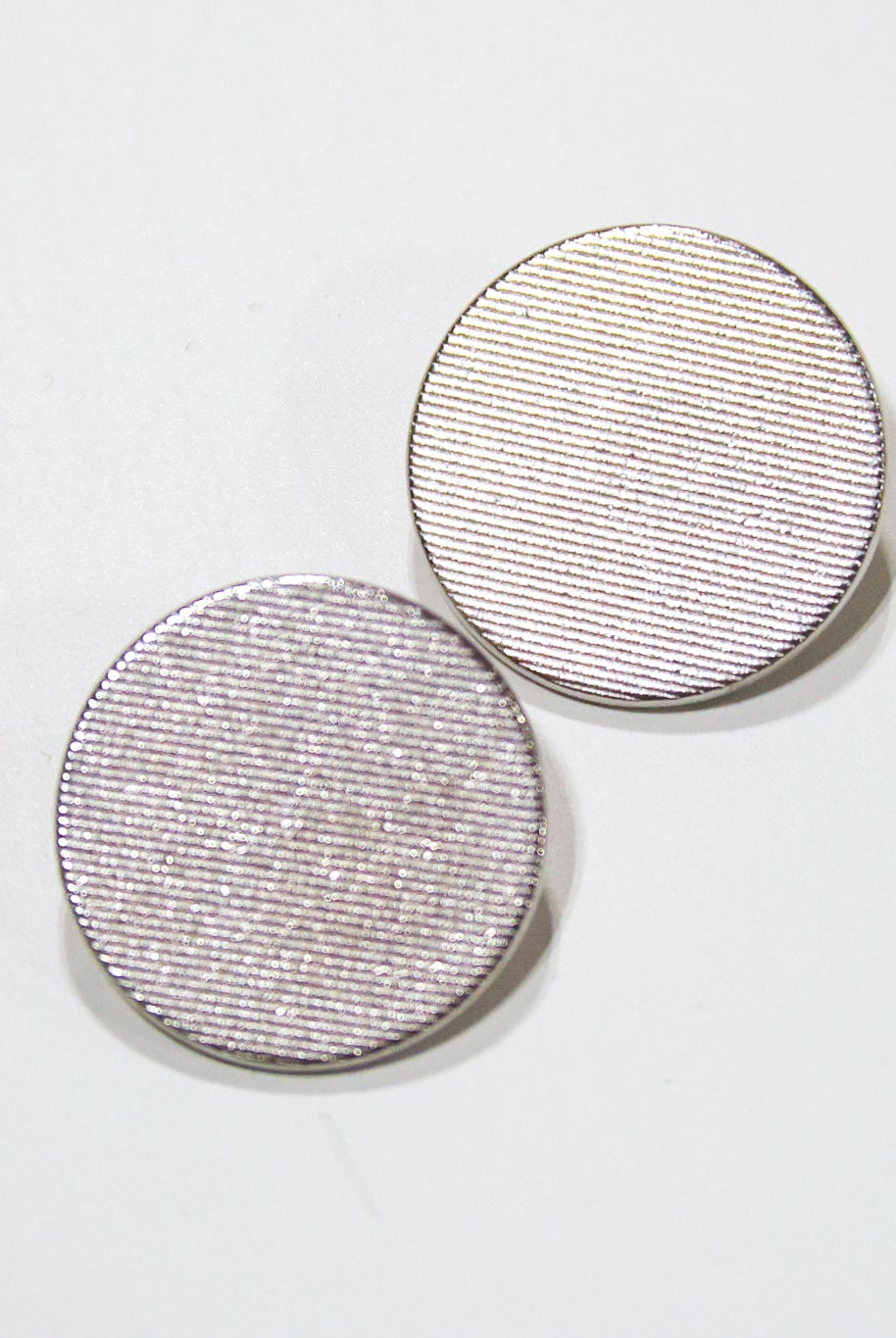 Silver Mesh Metal Shank Buttons. 24L (15mm / 5/8"), 32L (20mm / 13/16"), 36L (23mm / 7/8") - Boho Fabrics - Buttons & Snaps