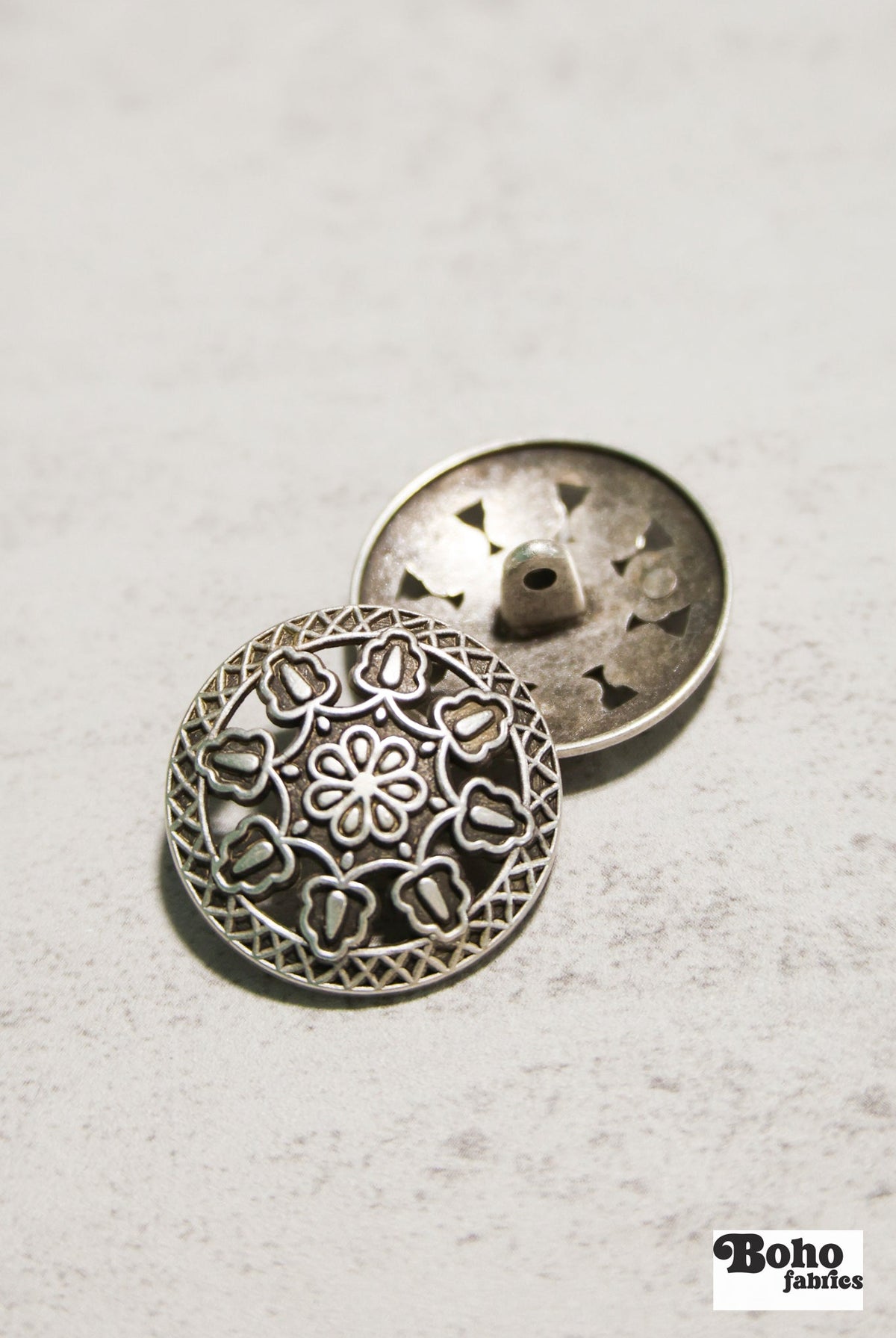 Silver Metal Filigree Shank Buttons. 24L (15mm / 5/8"), 30L (19mm, 3/4"), 36L (23mm, 7/8"), 44L (28mm, 1 1/8") - Boho Fabrics - Buttons & Snaps