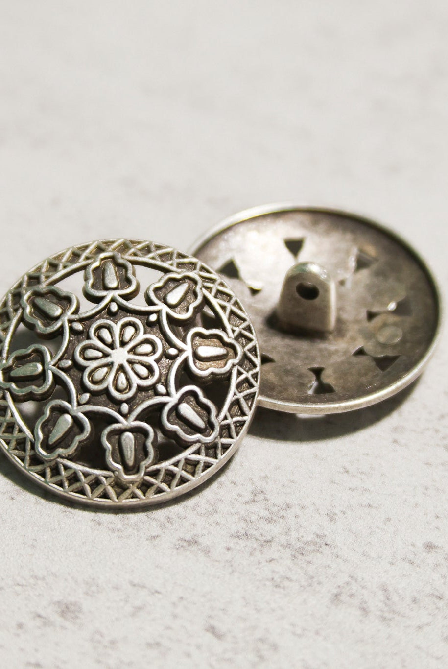 Silver Metal Filigree Shank Buttons. 24L (15mm / 5/8"), 30L (19mm, 3/4"), 36L (23mm, 7/8"), 44L (28mm, 1 1/8") - Boho Fabrics - Buttons & Snaps