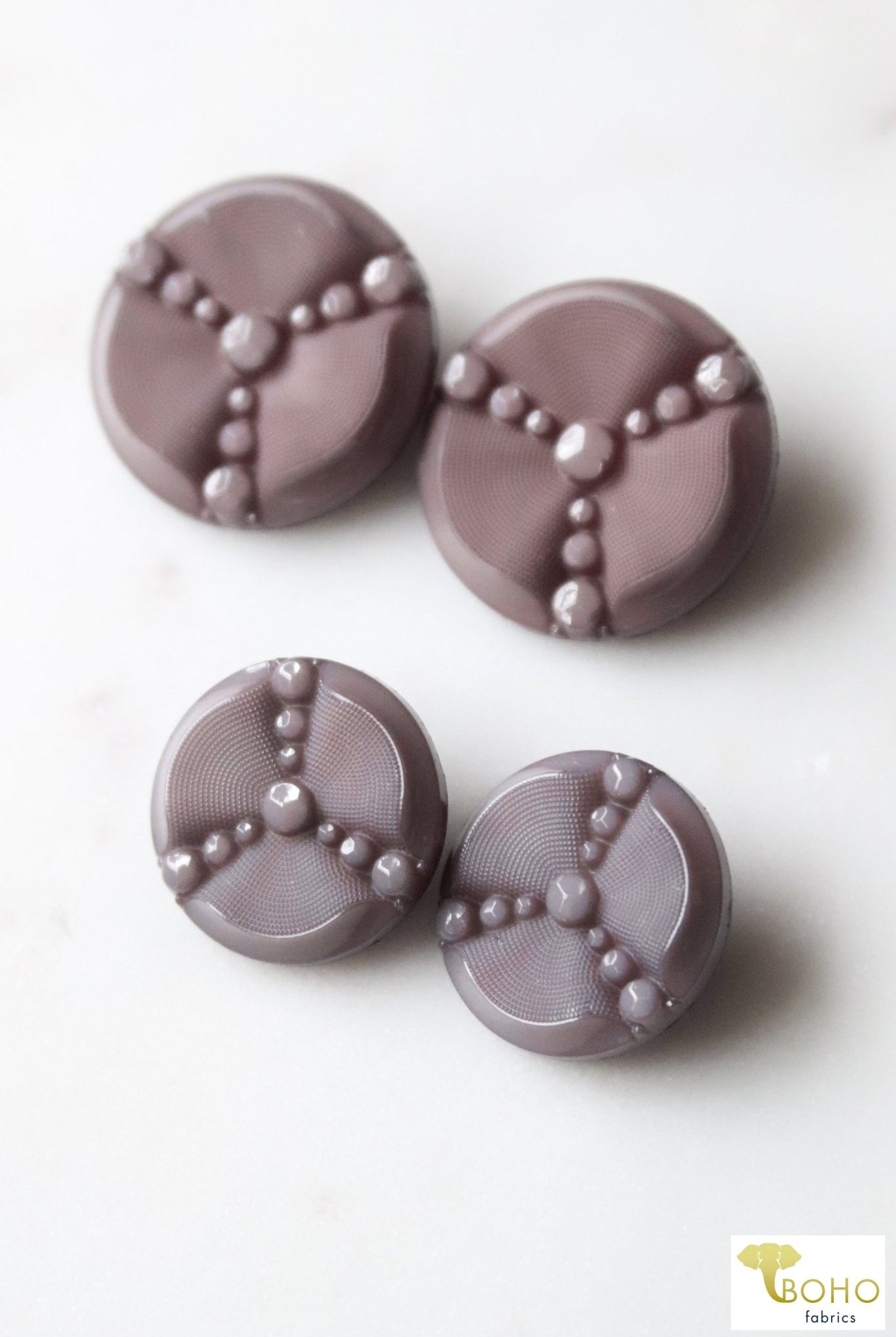 Trinity Faceted Shank Button in Lilac Gray. 36L (23mm/0.94 Inches), Package of 6. - Boho Fabrics