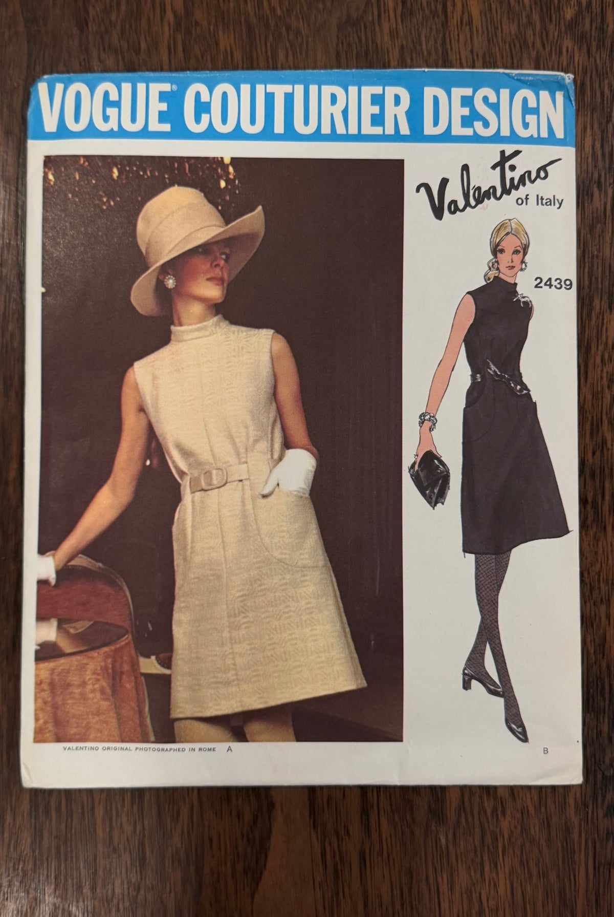 Valentino | Vogue Couturier Design Sewing Pattern #2439 — Sleeveless A-Line Dress with Standing Collar, Size 8, Vintage 1970 - Boho Fabrics - Sewing Patterns