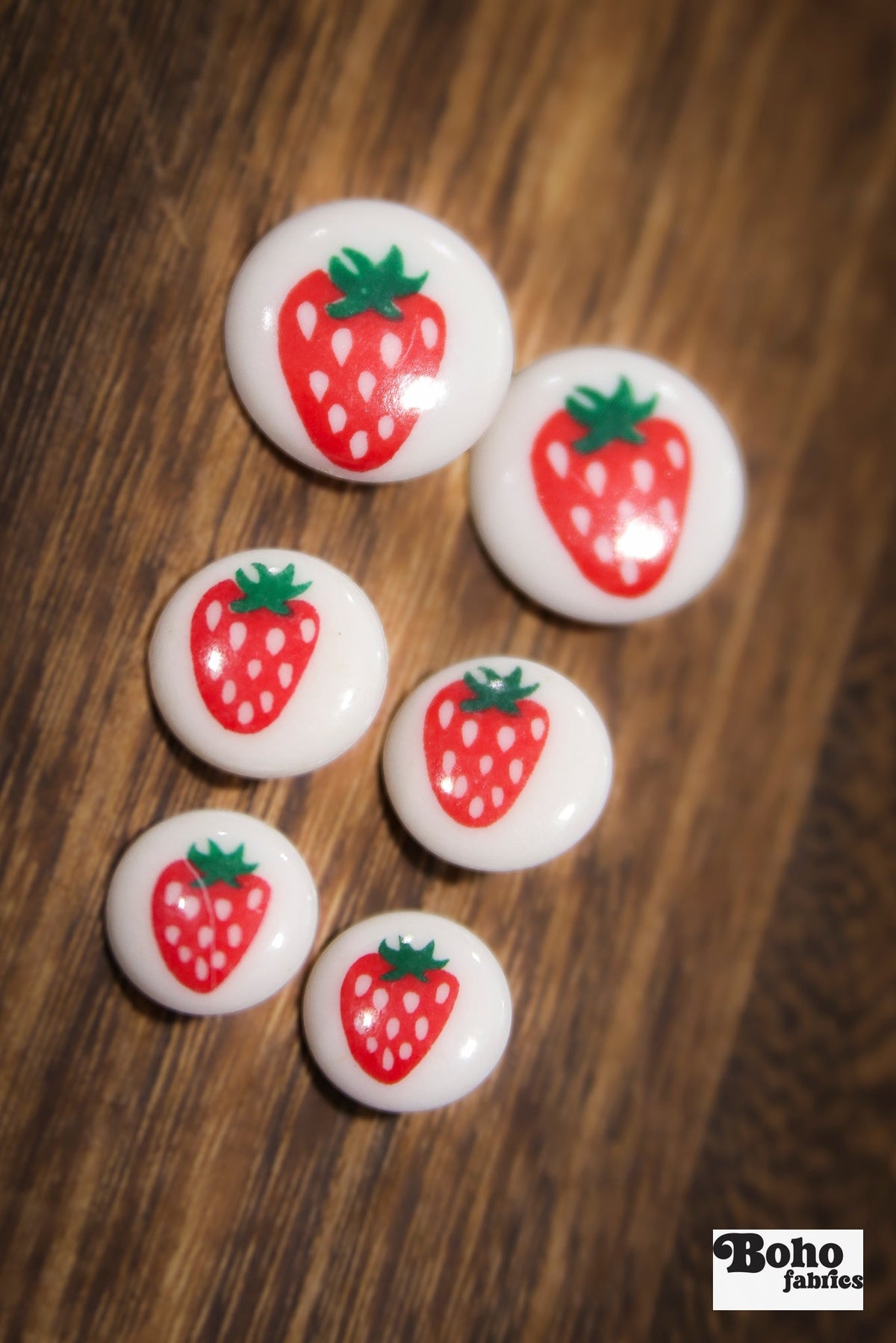 Vintage Strawberry Plastic Shank Buttons. 14mm, 16mm, 20mm - Boho Fabrics - Buttons & Snaps