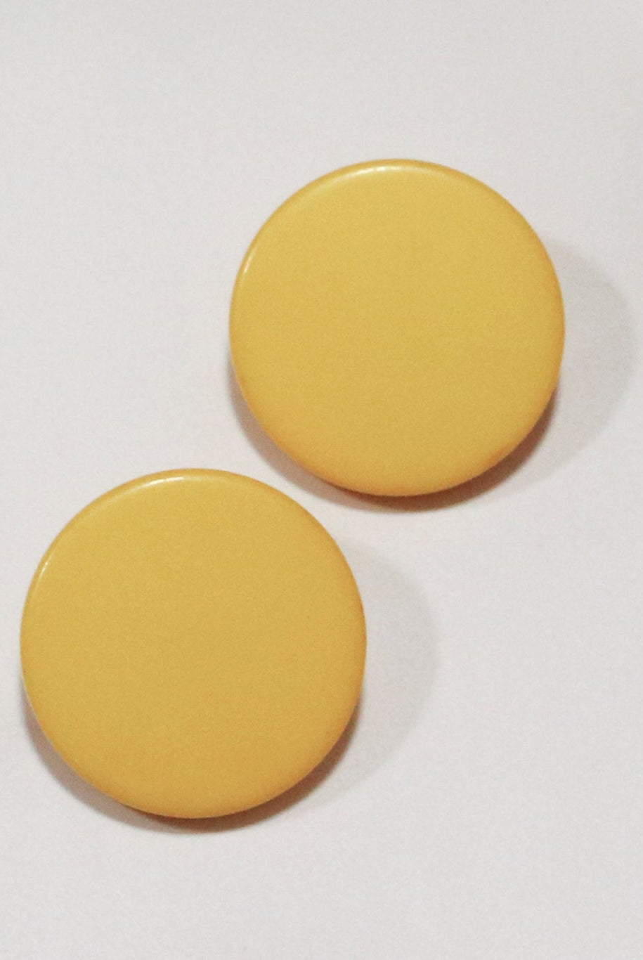 Yellow, Mod Gambit, Shank Button. Available in 15mm, 18mm, 20mm, 25mm - Boho Fabrics - Buttons & Snaps