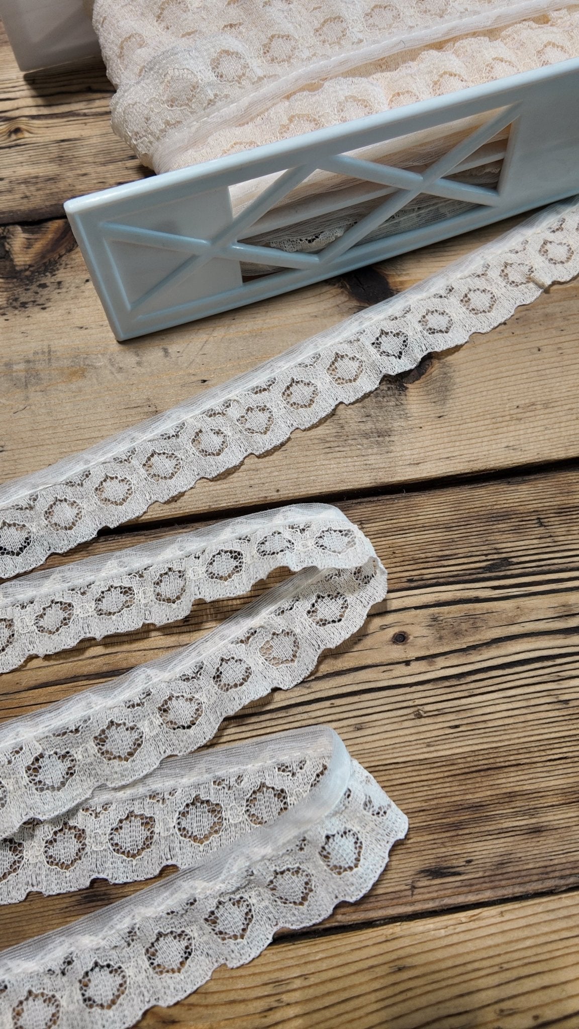 Adore Light Beige Vintage Lace Trim, 1” Sold by the Yard (Trim - 094) - Boho Fabrics - Trims