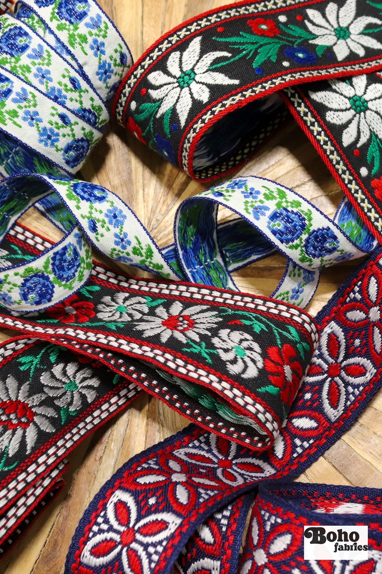 Alpine Winter, Vintage Trim/Ribbon Pack. 12 Yard Gift Set. - Boho Fabrics - Trims