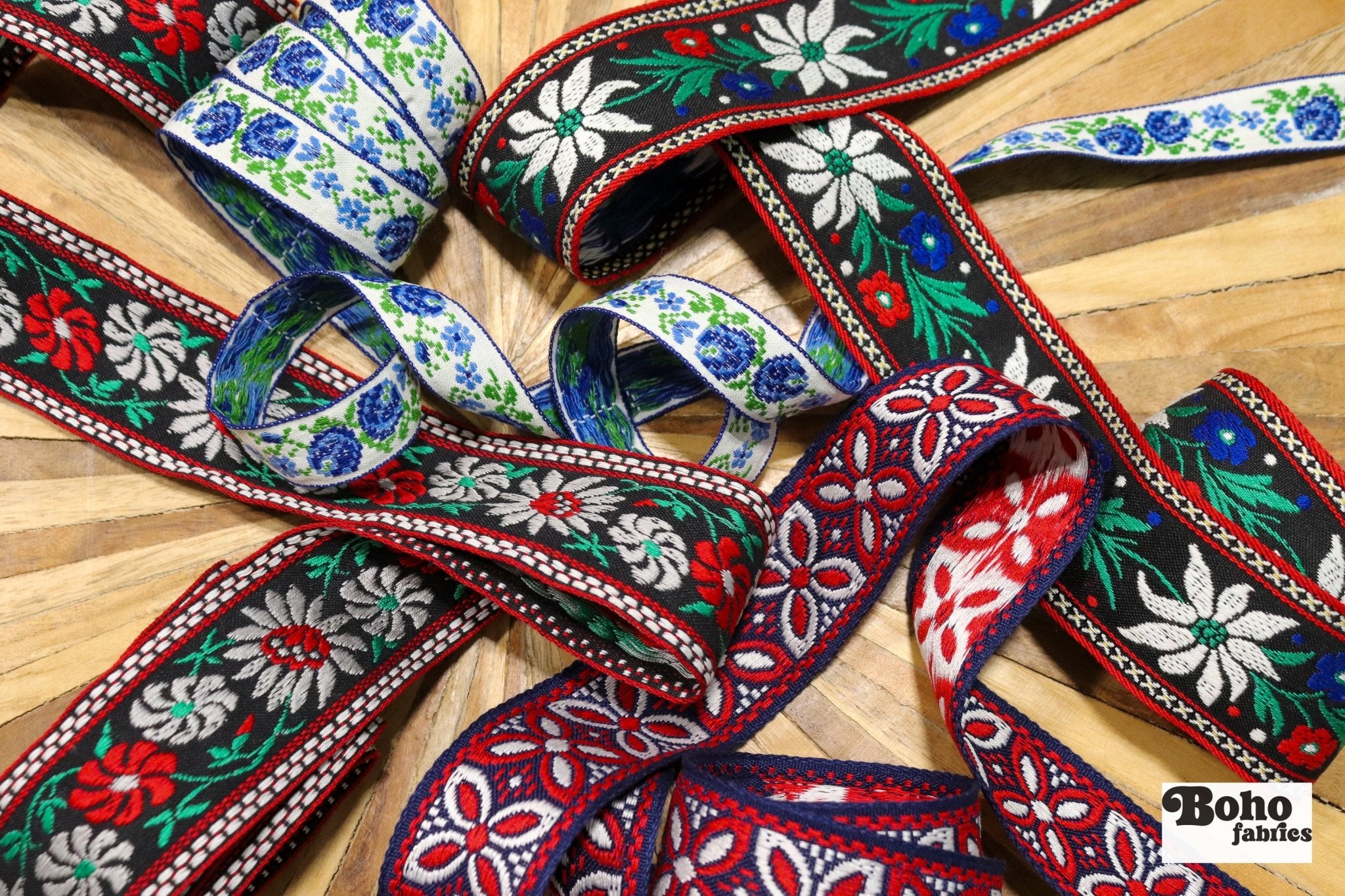 Alpine Winter, Vintage Trim/Ribbon Pack. 12 Yard Gift Set. - Boho Fabrics - Trims