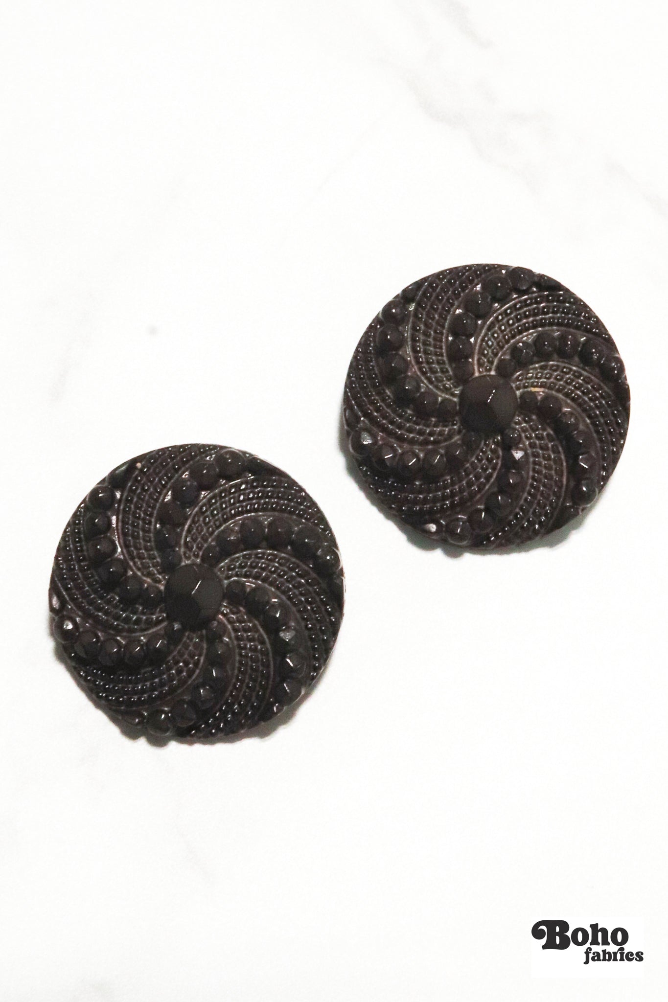 Brown Victorian Revival Pinwheel Shank Buttons. Available in 15mm (24L), 23mm (36L), 25mm (40L), and 28mm (44L) - Boho Fabrics - Buttons & Snaps
