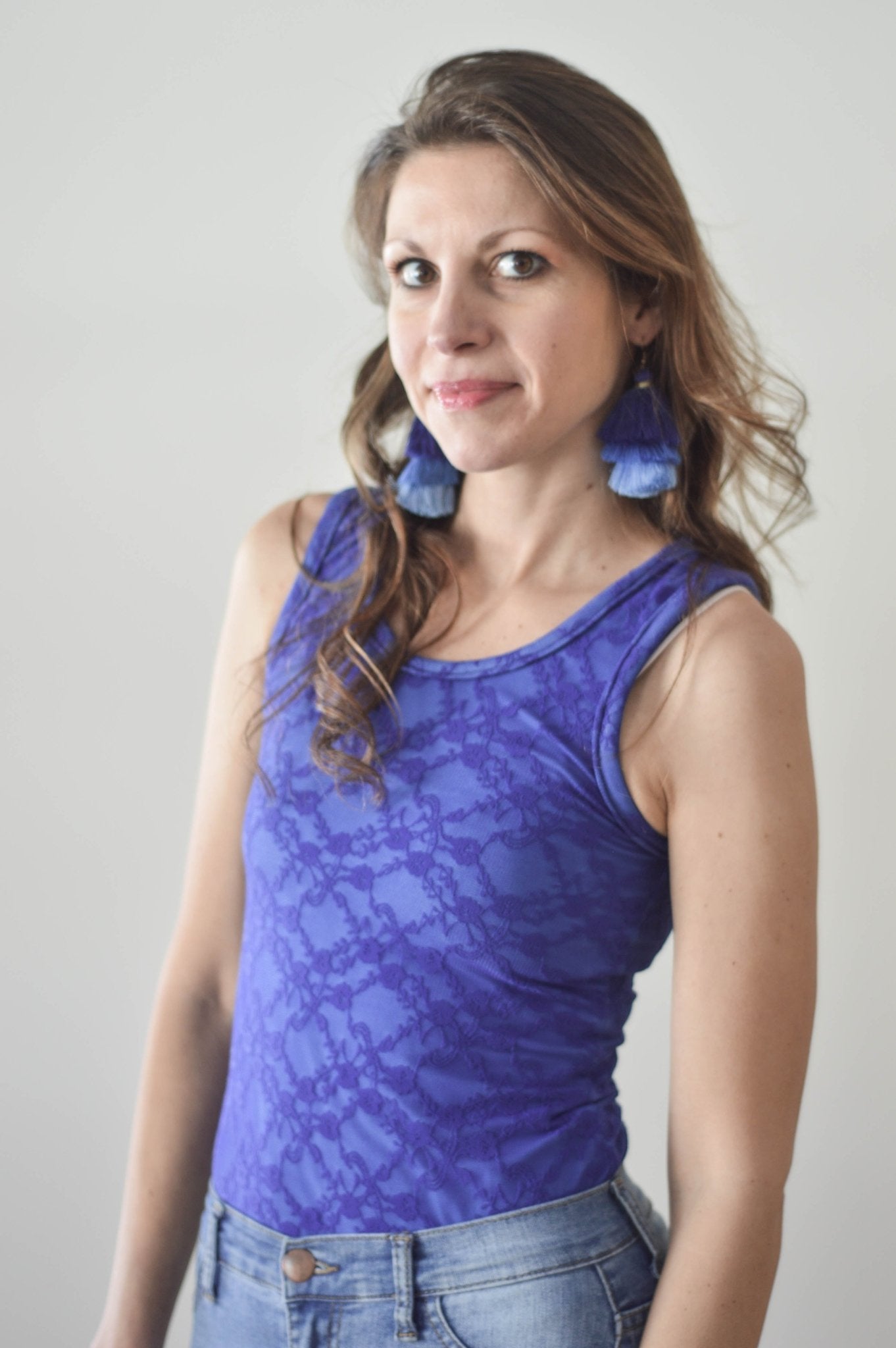 "Chain Flowers" in Royal Blue. Stretch Lace. SL-109-RYLB. - Boho Fabrics