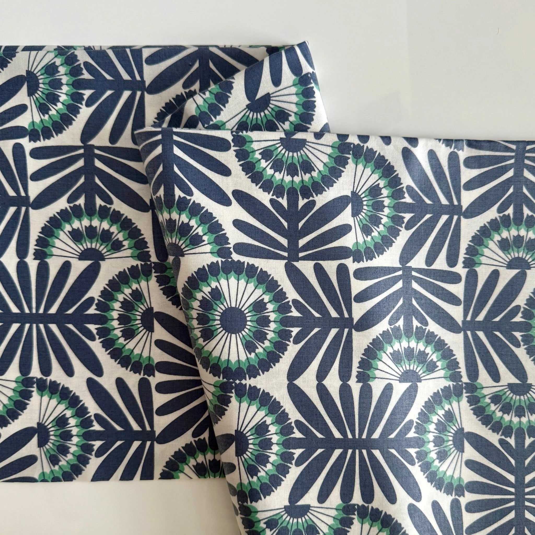 Cloud 9 Organic Laminated Broadcloth Cotton Fabric – Waterproof (227751) - Boho Fabrics - Canvas Fabric