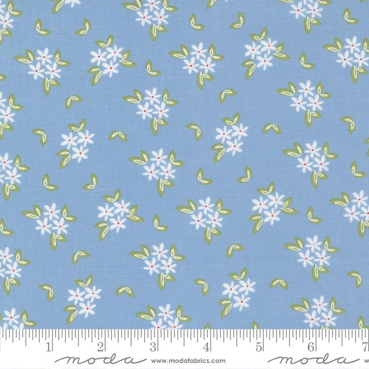 Emma Daisies Bluebell 37632 19 Moda 1 - Boho Fabrics - Quilting Cotton, Woven