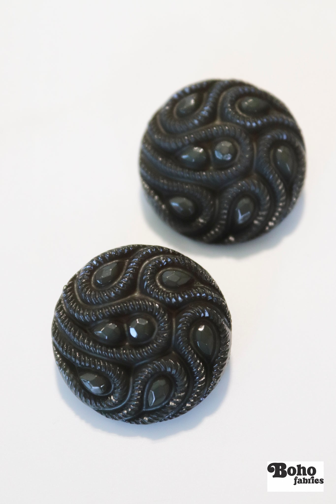 Green Paisley Faceted, Plastic Shank Buttons. Available in 28mm (44L) - Boho Fabrics - Buttons & Snaps