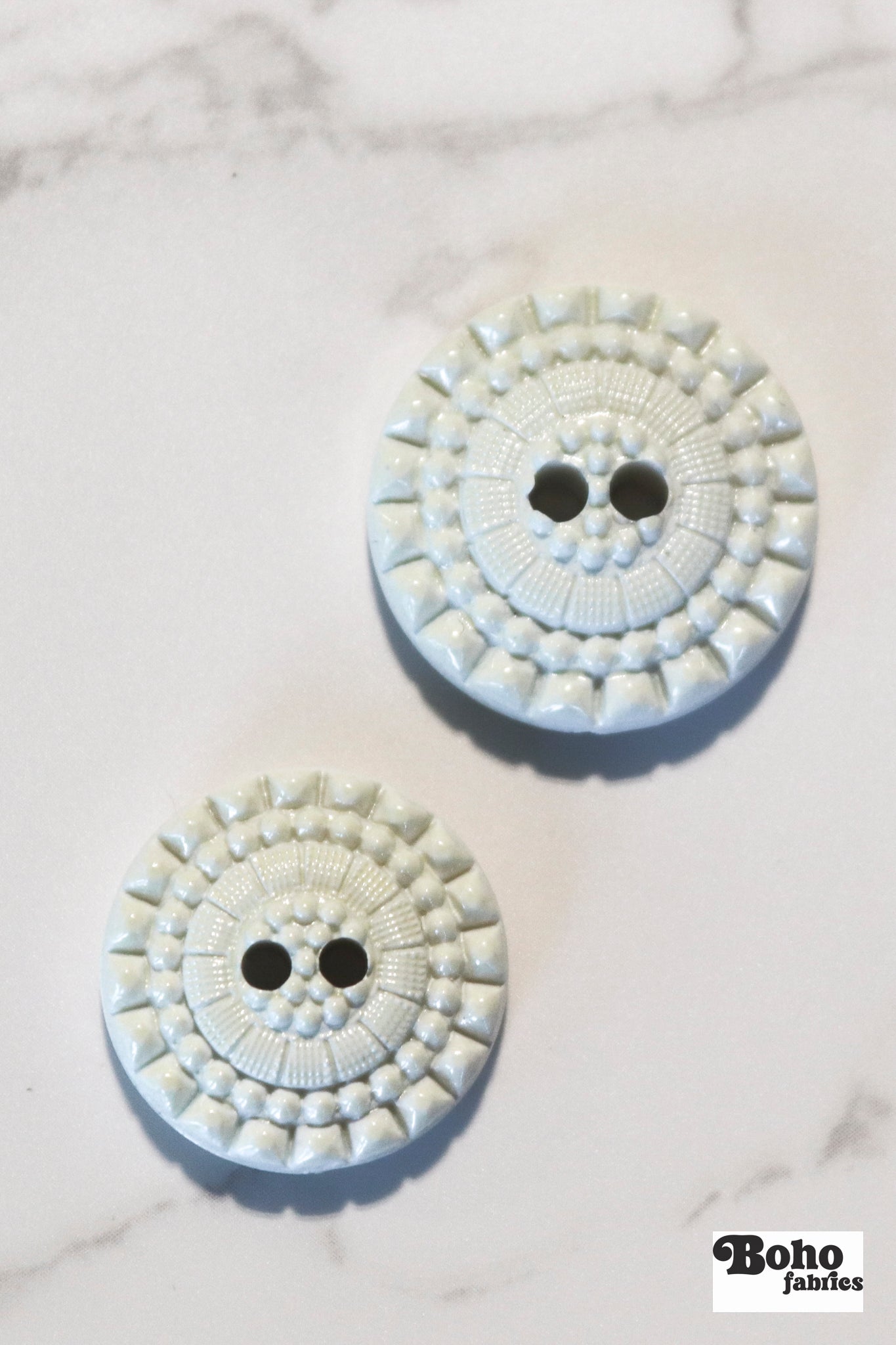 Ivory Letty Vintage Floral Two Hole Button. Available in 15mm, 18mm, 20mm, 25mm - Boho Fabrics - Buttons & Snaps