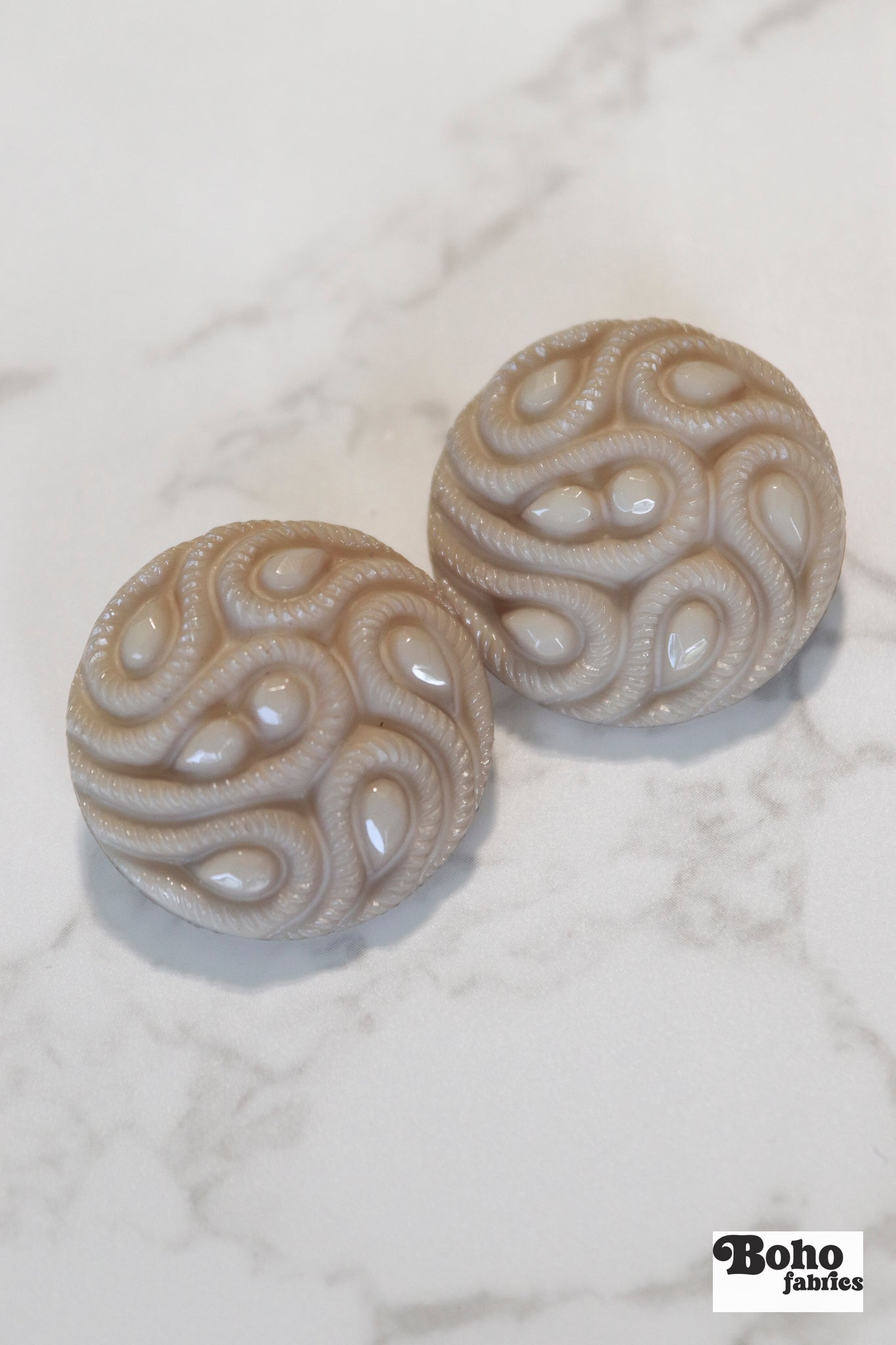 Ivory Stone Paisley Faceted, Plastic Shank Buttons. Available in 15mm (24L) and 28mm (44L) (Copy) - Boho Fabrics - Buttons & Snaps