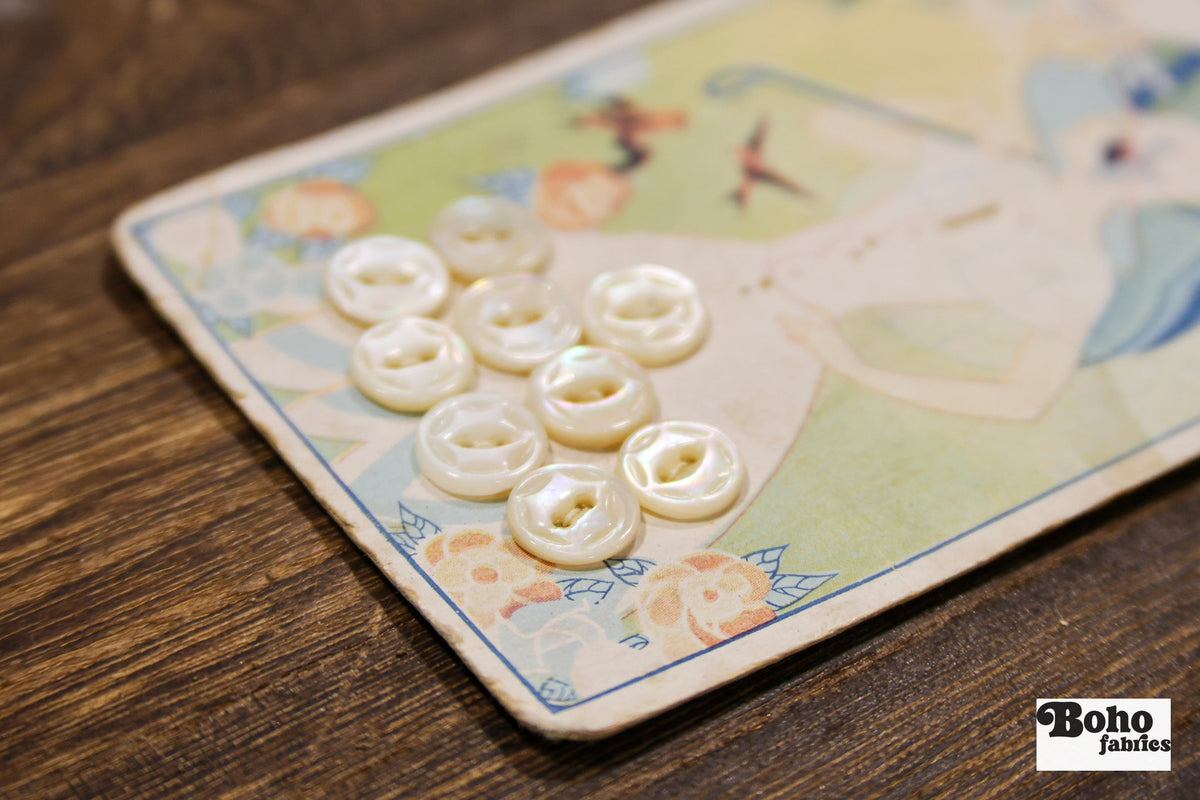 Peter Pan Pearls Vintage Mother of Pearl Button Card — 10mm White Buttons, Illustrated Lady with Parasol, 1920s–30s - Boho Fabrics - Buttons & Snaps