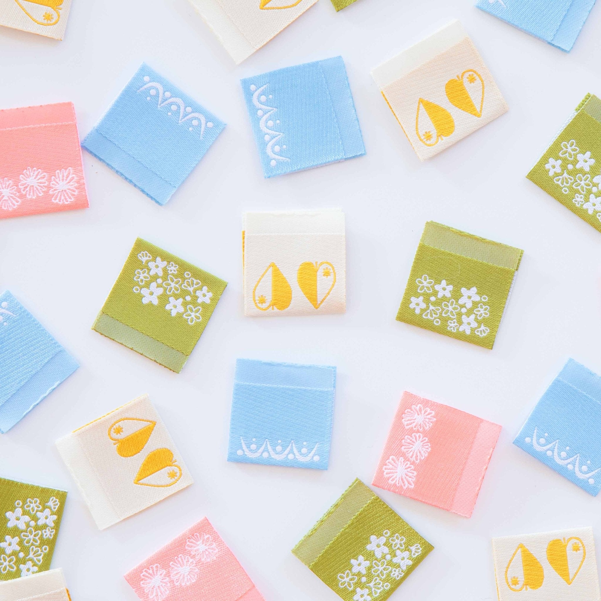 Pyrex-Inspired Multipack Woven Sewing Labels - Boho Fabrics -