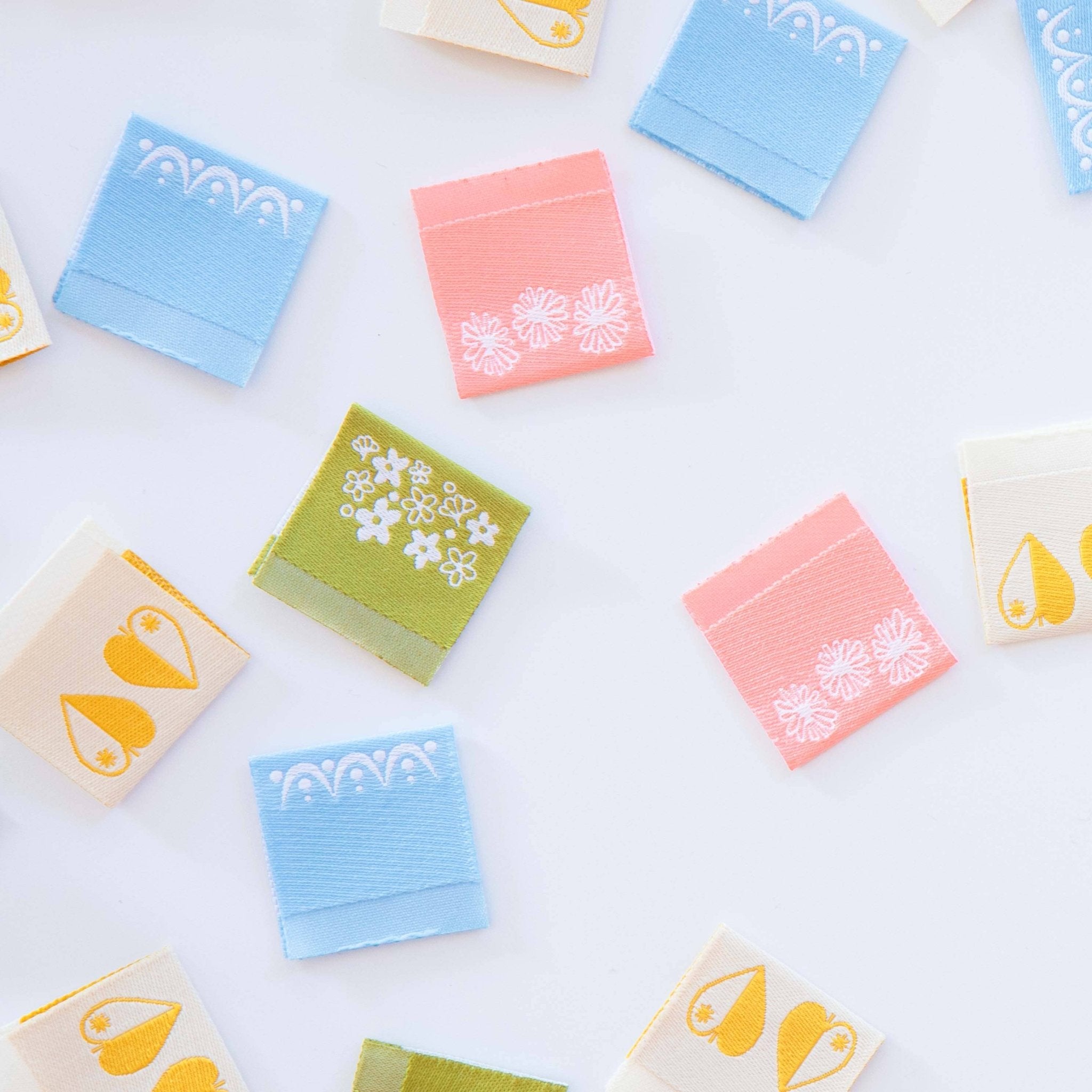 Pyrex-Inspired Multipack Woven Sewing Labels - Boho Fabrics -