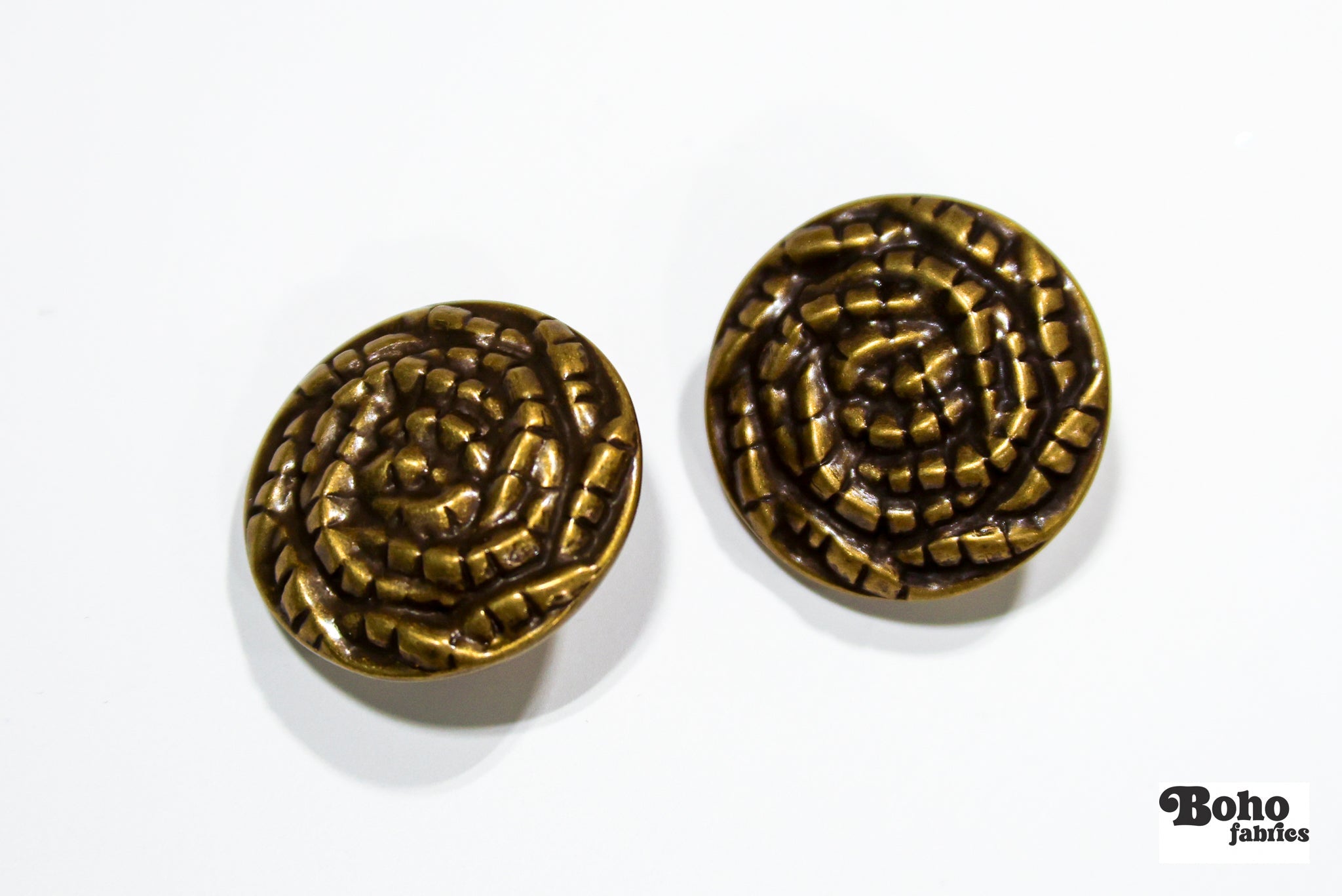 Rose Brass Metal Shank Buttons. 44L (28mm / 1 1/8"). Set of 4 - Boho Fabrics - Buttons & Snaps