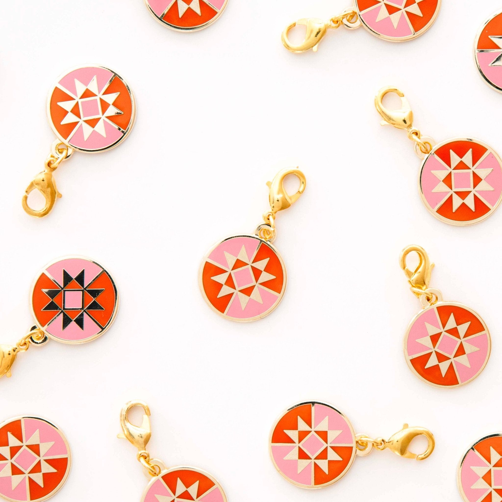 Round Quilt Star Removable Zipper Charm - Boho Fabrics - Bag Making Supplies