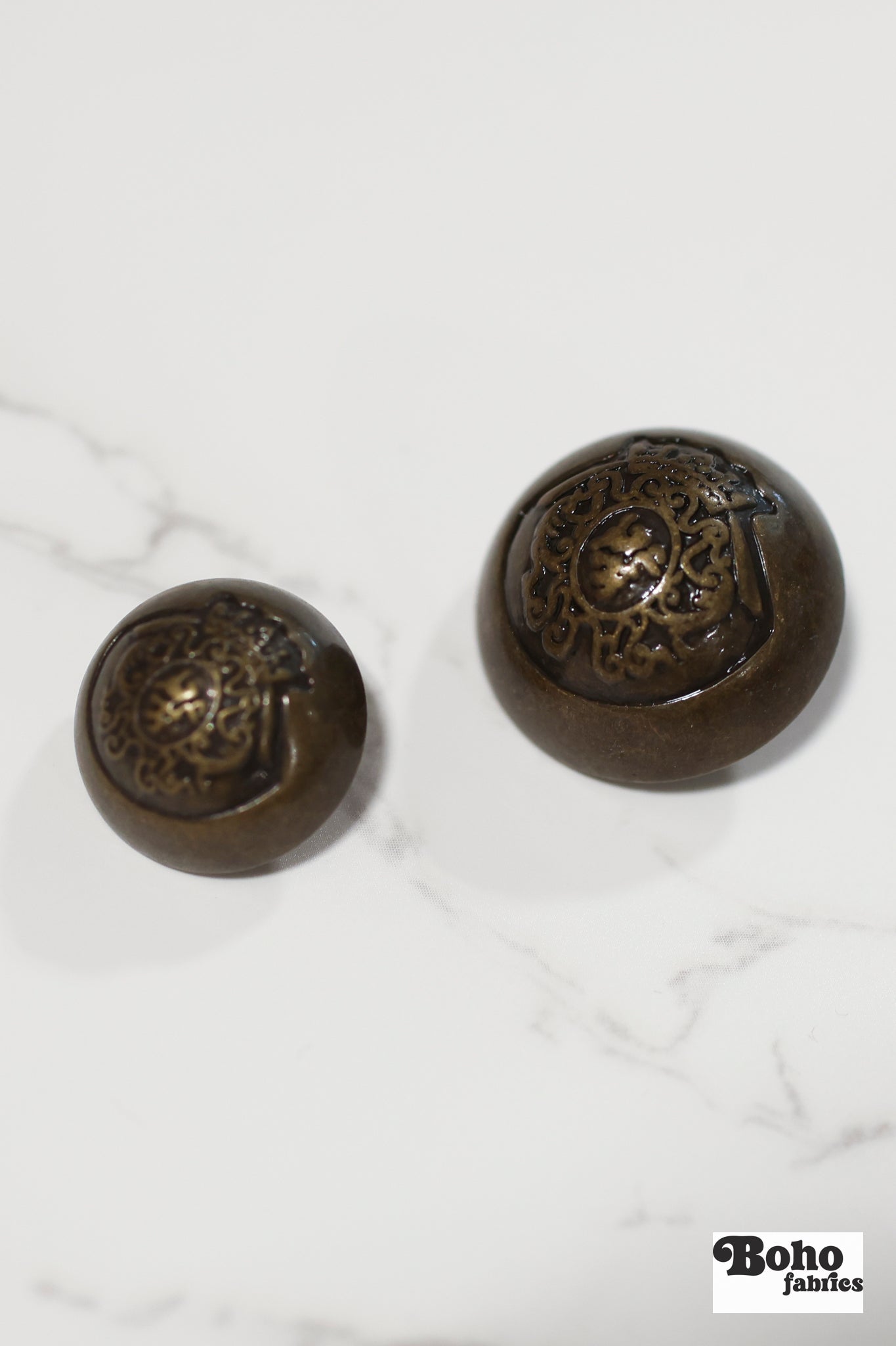 Royalty Crest Bronze Plastic, Dome Shank Button. Available in 11/16" (18mm, 28L) and 15/16", (24mm, 38L) - Boho Fabrics - Buttons & Snaps