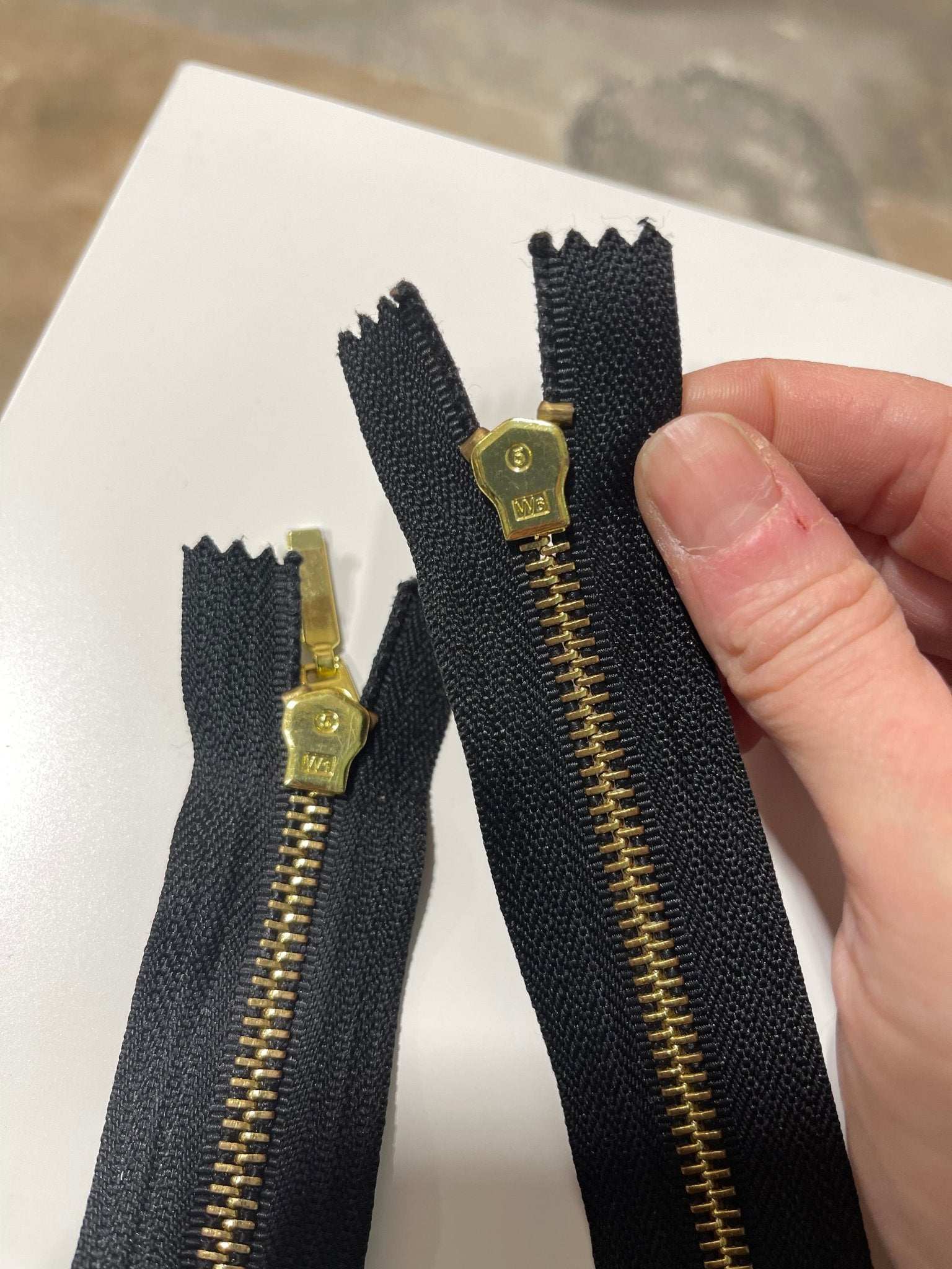 Sculpted Bar Pull - Black , 5 Brass 2 - Way Separating Jacket Zippers. Size 30" - 33.5" (Deadstock) - Boho Fabrics - Zippers