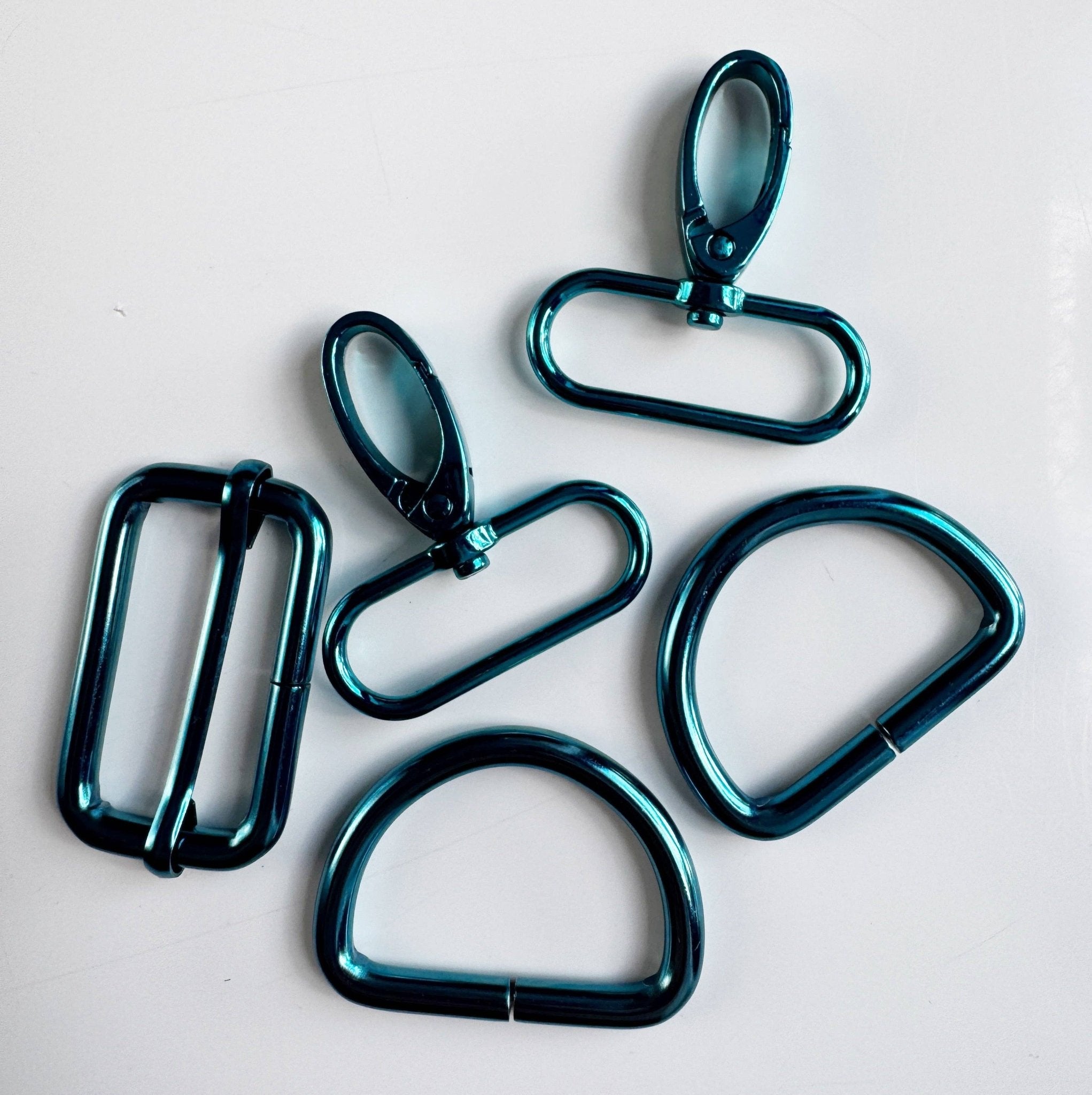 Sew Hungry Hippie 1.5 Inch Hardware Pack – Turquoise - Boho Fabrics - Bag Hardware