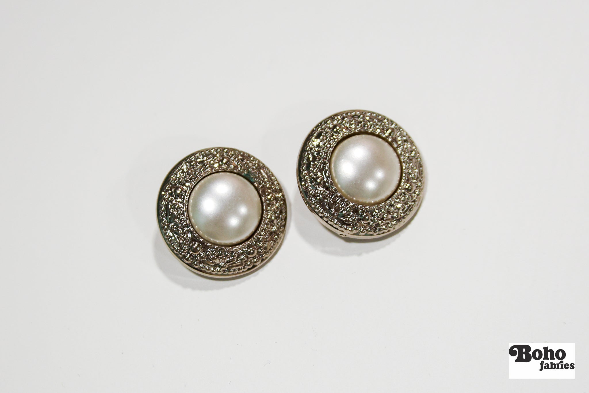 Silver Filigree Pearl Dome Plastic Shank Buttons. 24L (15mm / 5/8"), 40L (25mm / 1") - Boho Fabrics - Buttons & Snaps
