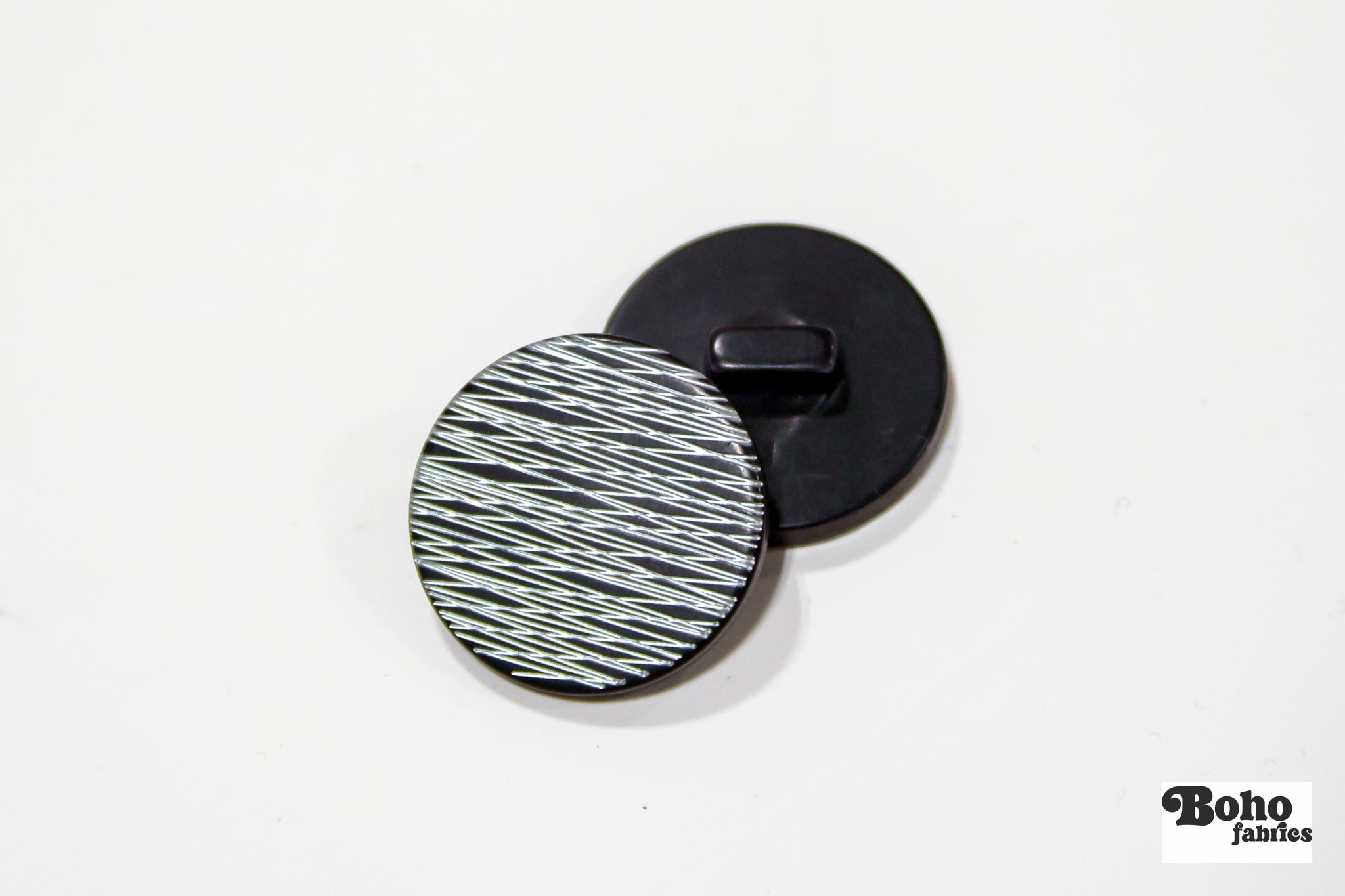 Silver & Navy Plastic Shank Buttons. 24L (15mm / 5/8"), 28L (18mm / 11/16"), 34L (21mm 7/8"), 40L (25mm / 1") - Boho Fabrics - Buttons & Snaps