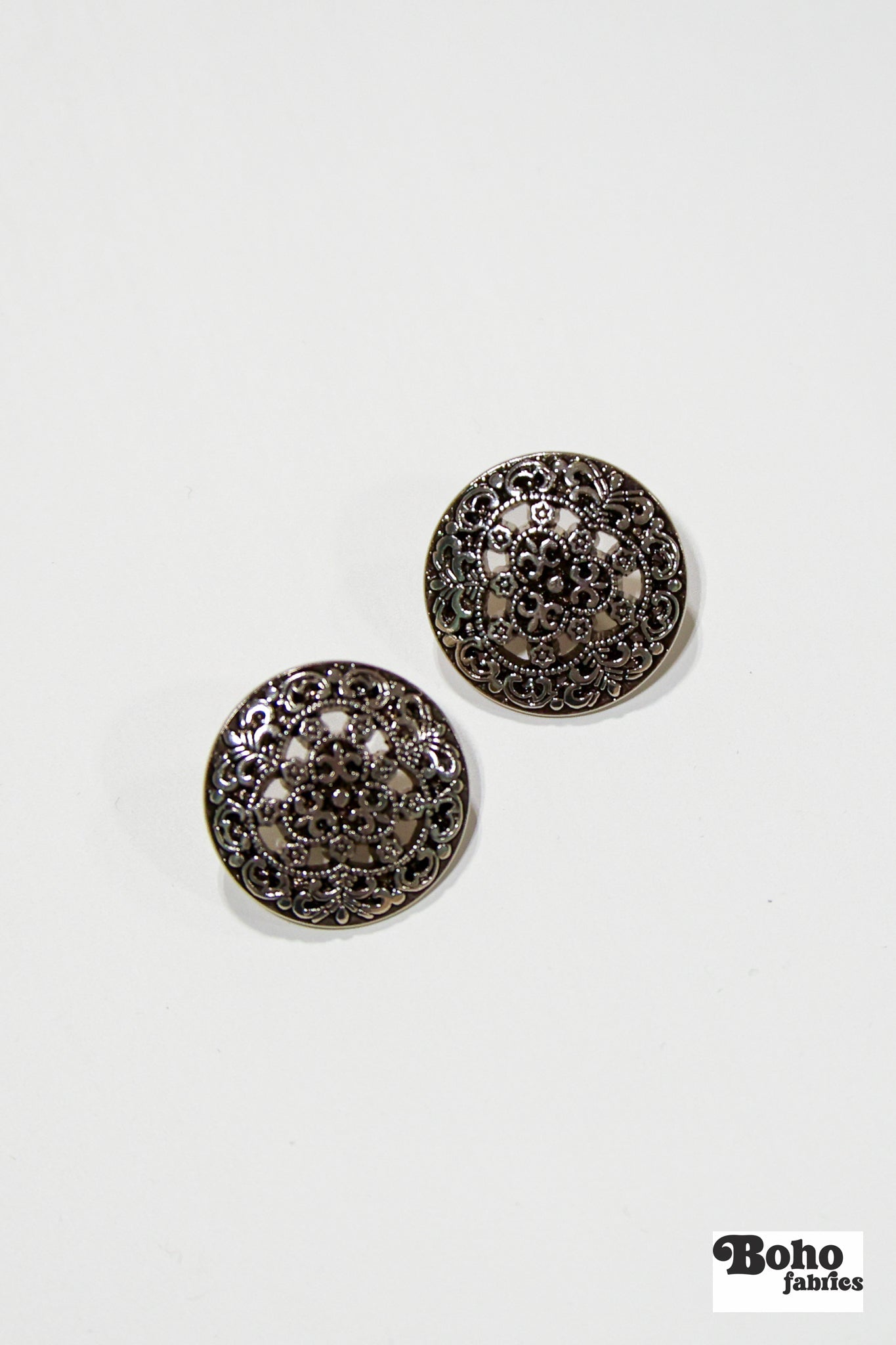 Silversmith Plastic Shank Buttons. 28L (18mm / 11/16"), 34L (21mm / 7/8") - Boho Fabrics - Buttons & Snaps