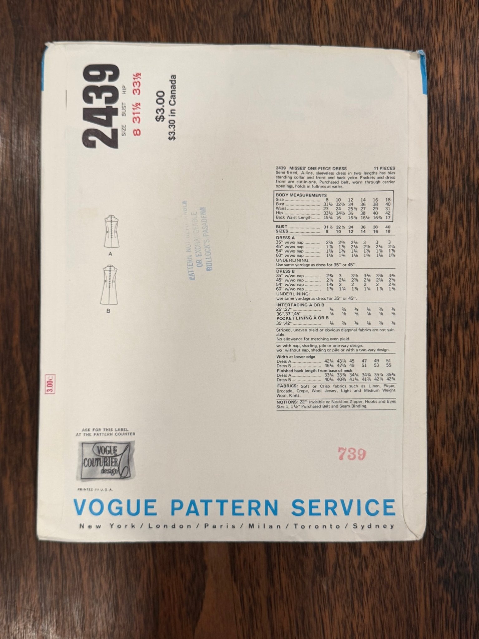 Valentino | Vogue Couturier Design Sewing Pattern #2439 — Sleeveless A-Line Dress with Standing Collar, Size 8, Vintage 1970 - Boho Fabrics - Sewing Patterns
