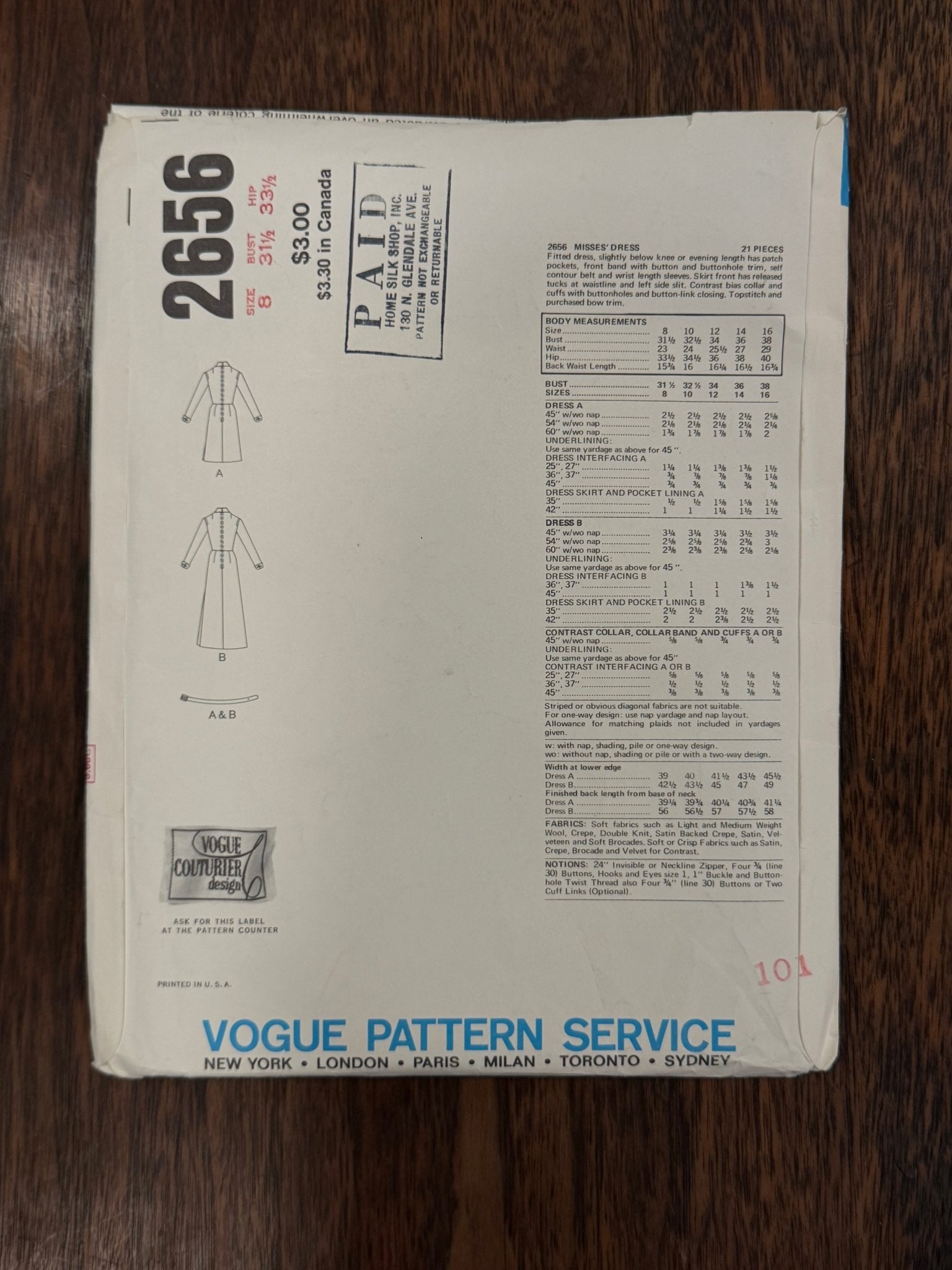 Valentino | Vogue Couturier Design Sewing Pattern #2656 — Fitted Dress with Contrast Collar & Cuffs, Size 8, Vintage 1972 - Boho Fabrics - Sewing Patterns