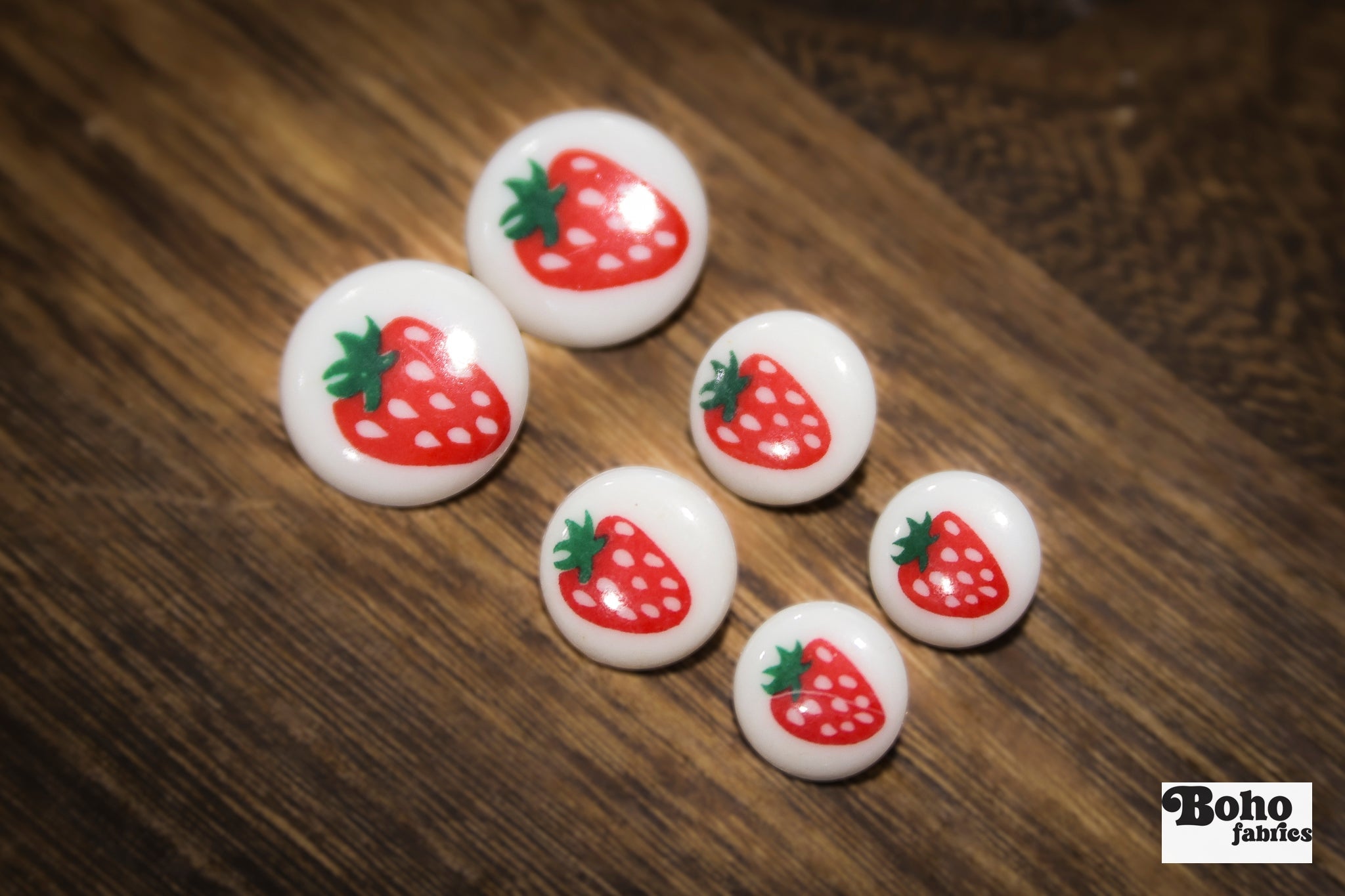Vintage Strawberry Plastic Shank Buttons. 14mm, 16mm, 20mm - Boho Fabrics - Buttons & Snaps