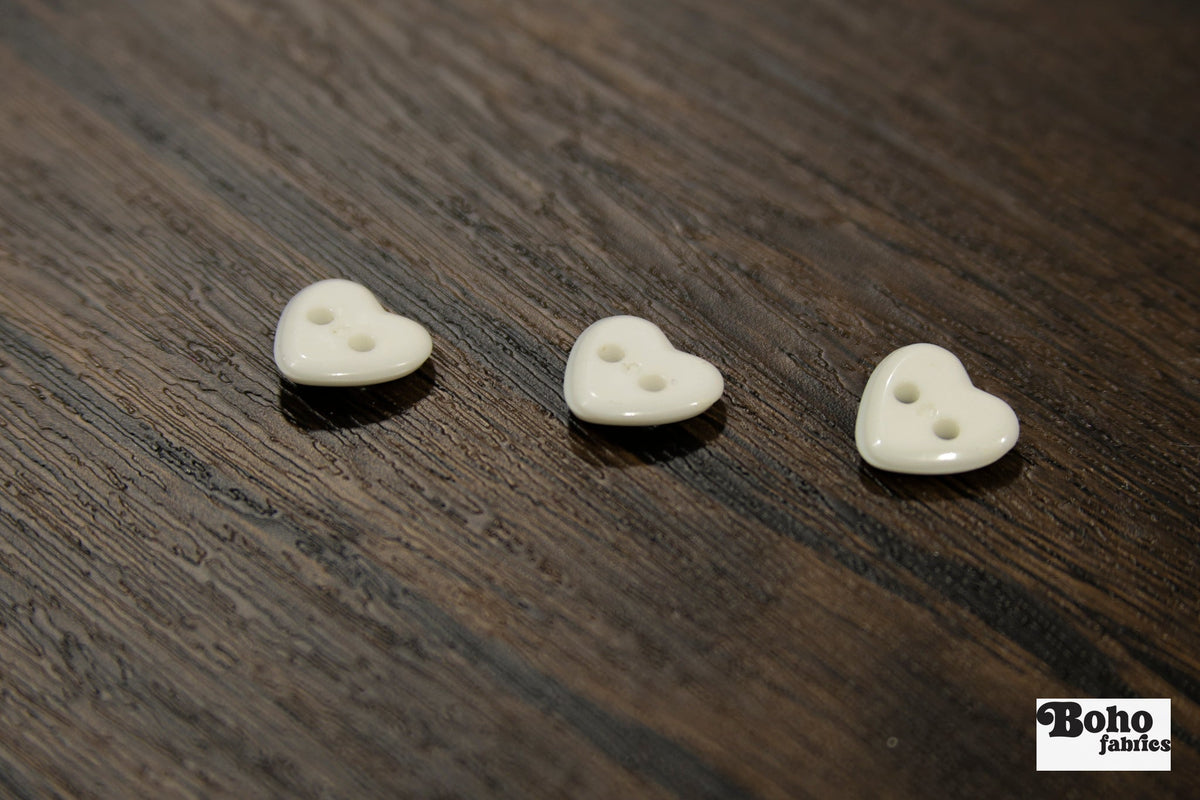Vintage White Heart Plastic 2-Hole Buttons 12mm, Set of 8 - Boho Fabrics - Buttons & Snaps