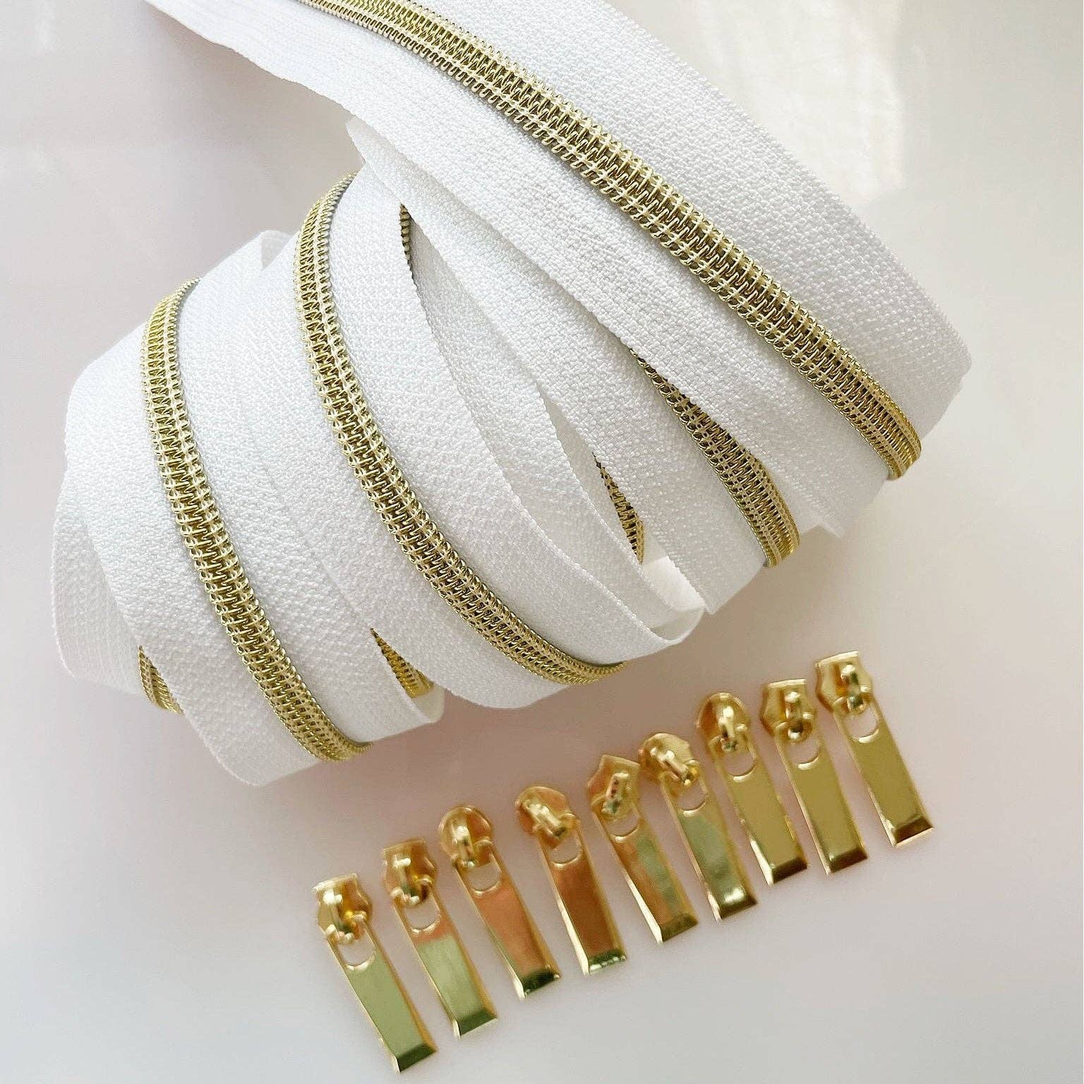 White Gold Nylon Coil Zipper Tape - 3 Yards with 9 Pulls - Boho Fabrics - Zippers